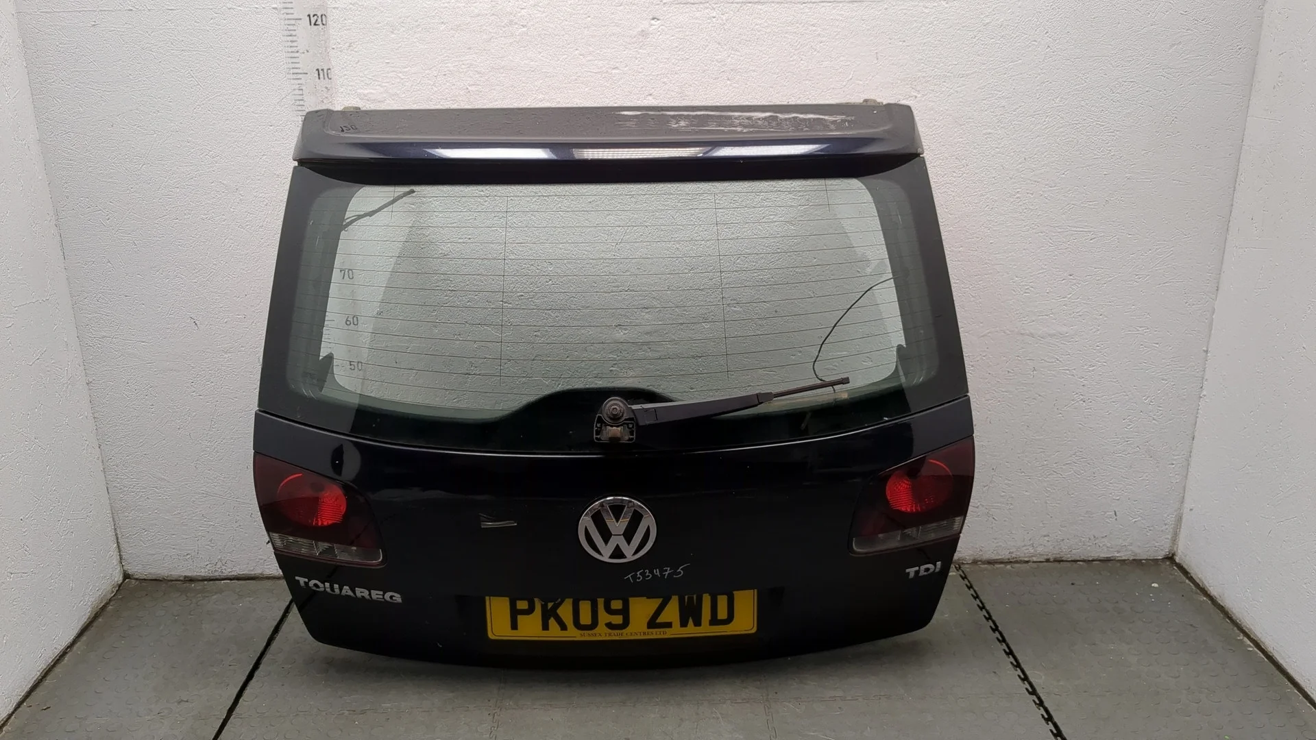 Крышка (дверь) багажника Volkswagen Touareg 2006-2010 КПП автомат 4х4 (АКПП) BPE Дизель 2.5 л TDI