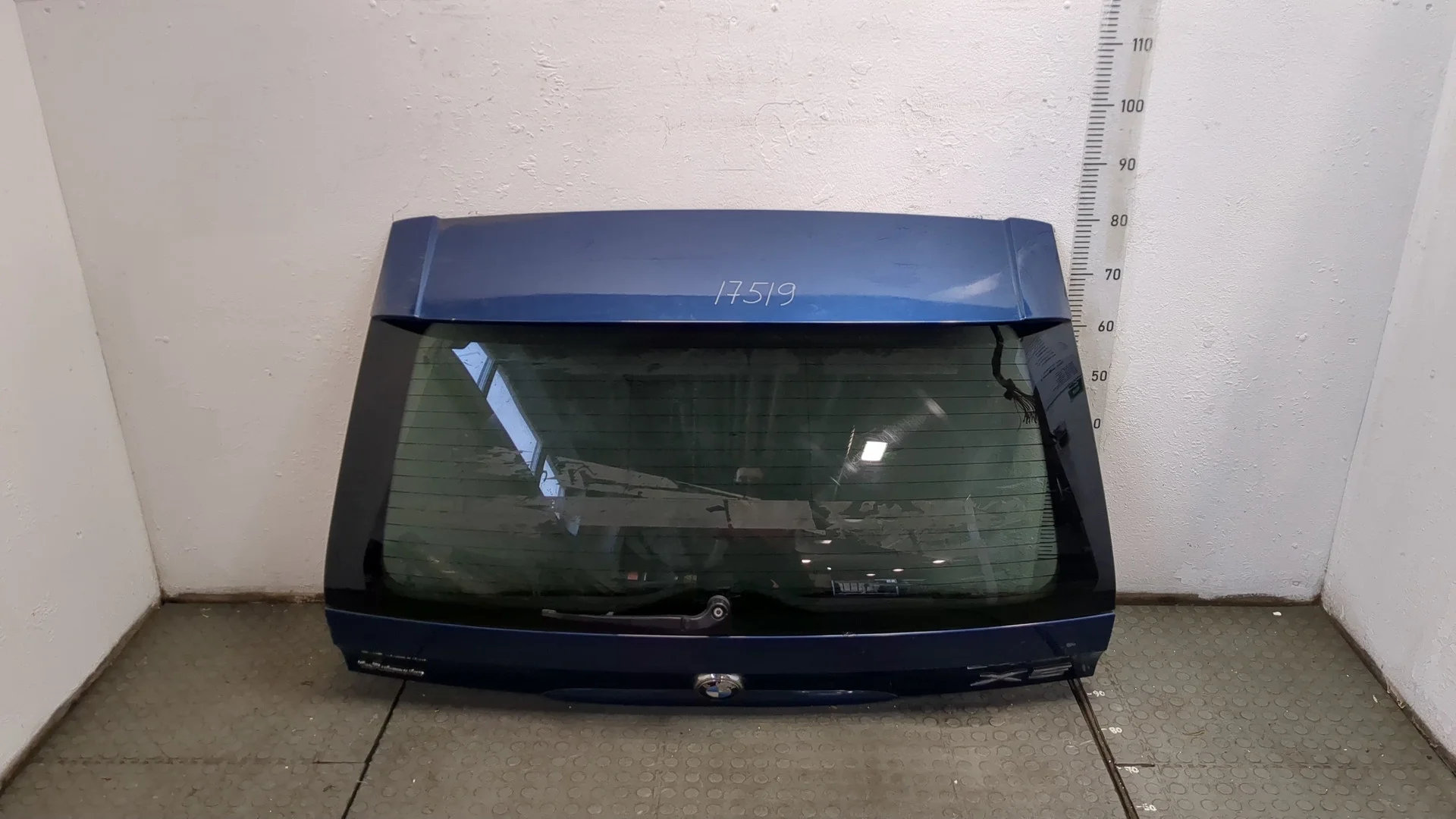 Крышка (дверь) багажника BMW X5 E53 2000-2006 КПП автомат 4х4 (АКПП) 448S2 / M62B44 Бензин 4.4 л Инжектор