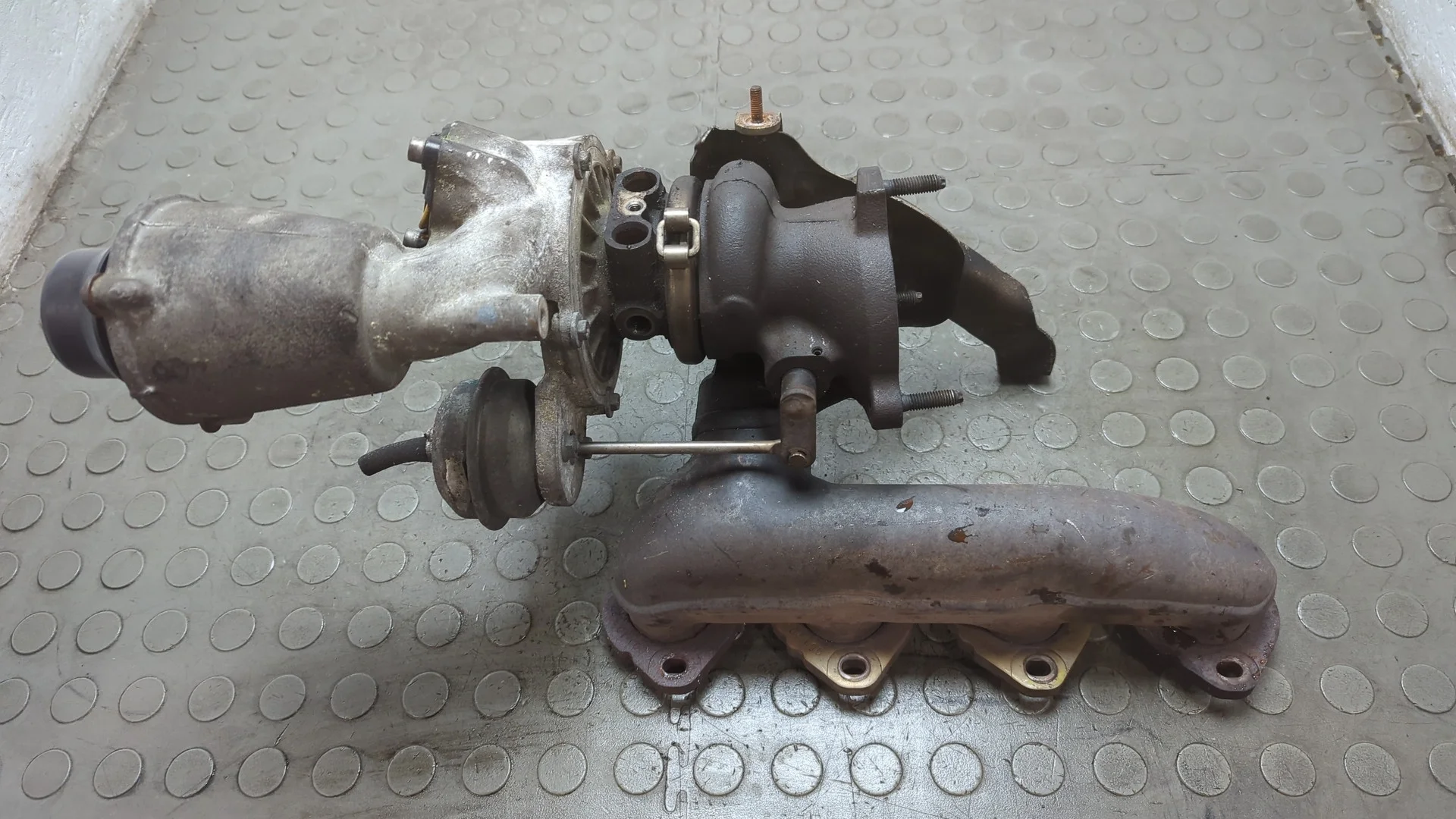 Турбина Mercedes-Benz E W212 2009-2016 КПП 6-ст.мех.(МКПП) M271.860 Бензин 1.8 л Турбо-инжектор