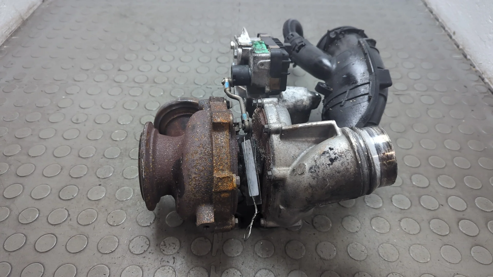 Турбина BMW 5 F10 2010-2017 КПП автомат (АКПП) N57D30A Дизель 3 л Турбо