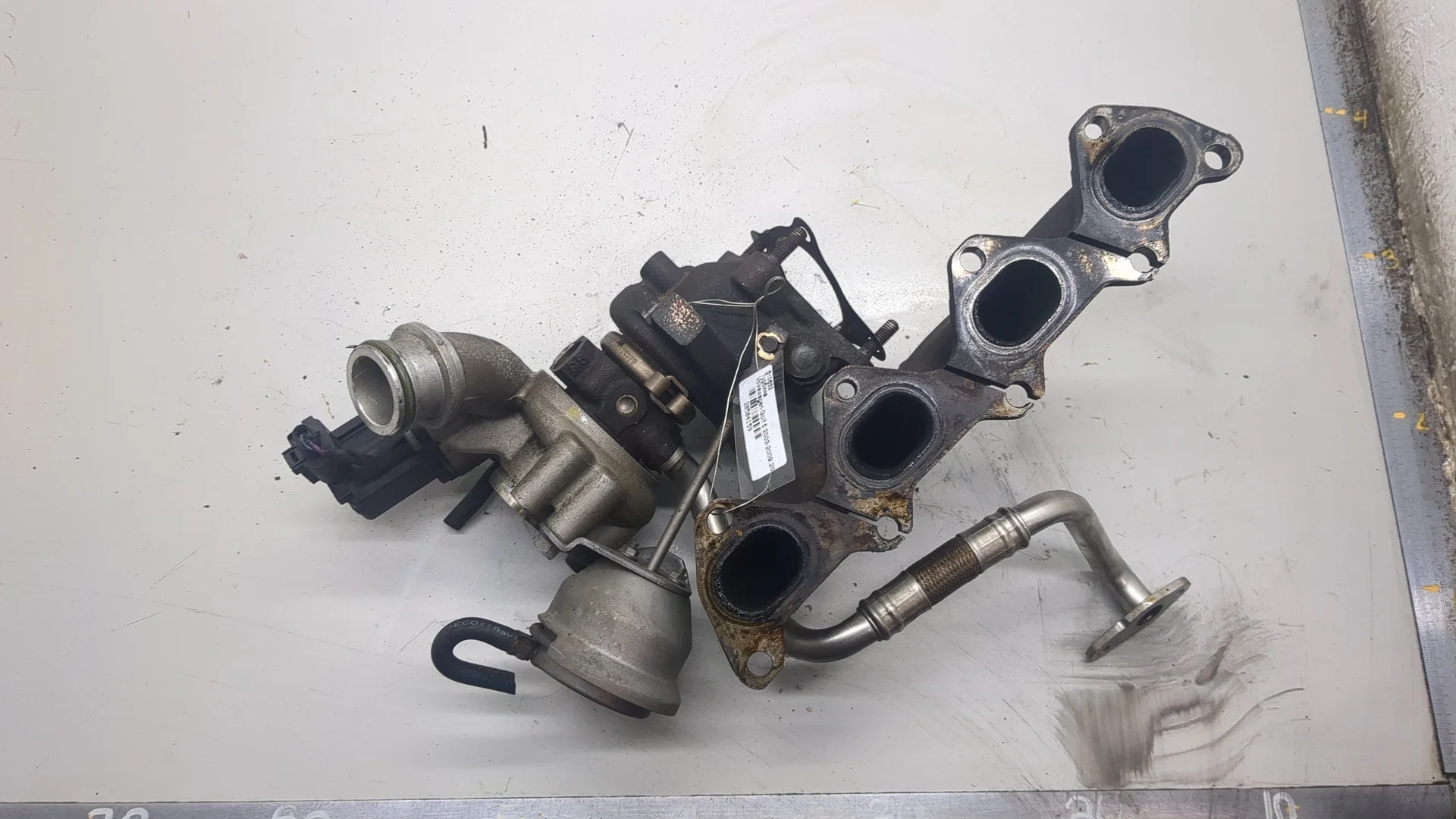 Турбина Volkswagen Golf 5 2003-2009 КПП автомат (АКПП) CAXA Бензин 1.4 л TSI