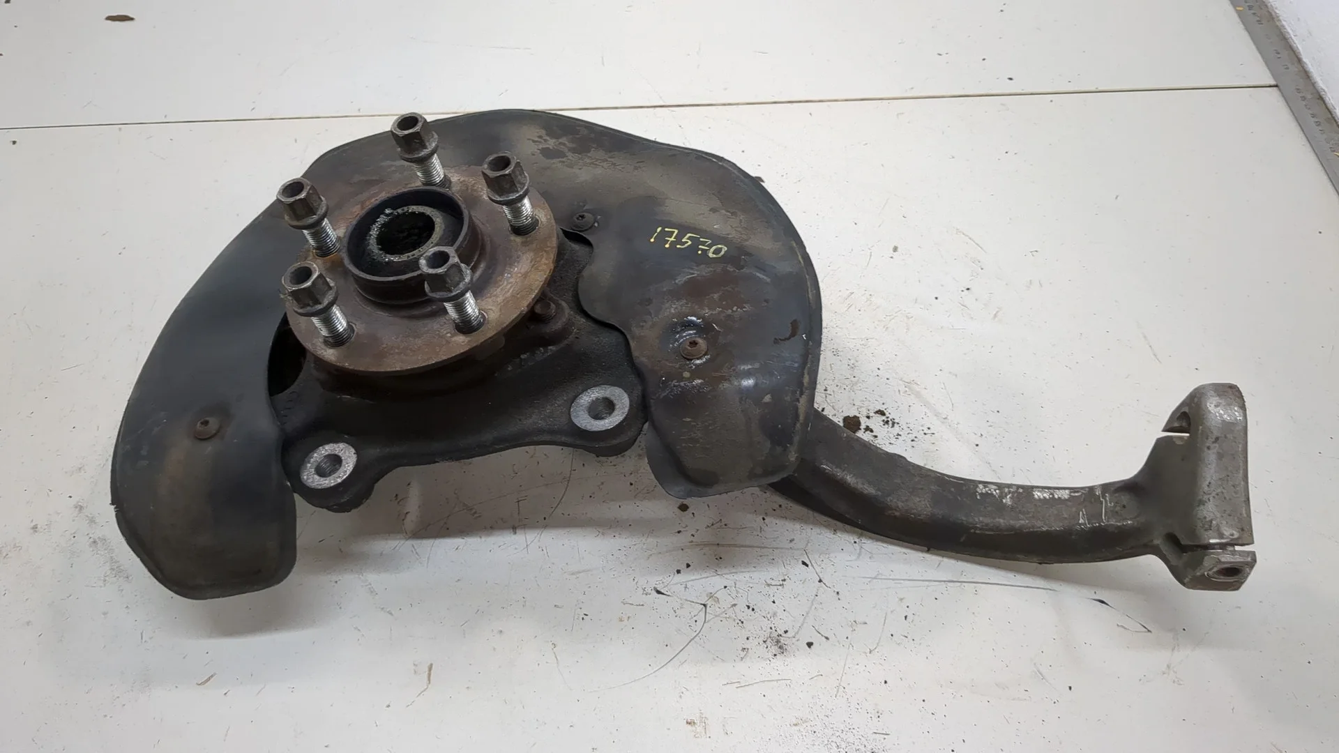 Ступица (кулак, цапфа) Audi A7 2010-2018 КПП автомат 4х4 (АКПП) CGXB Бензин 3 л TFSI