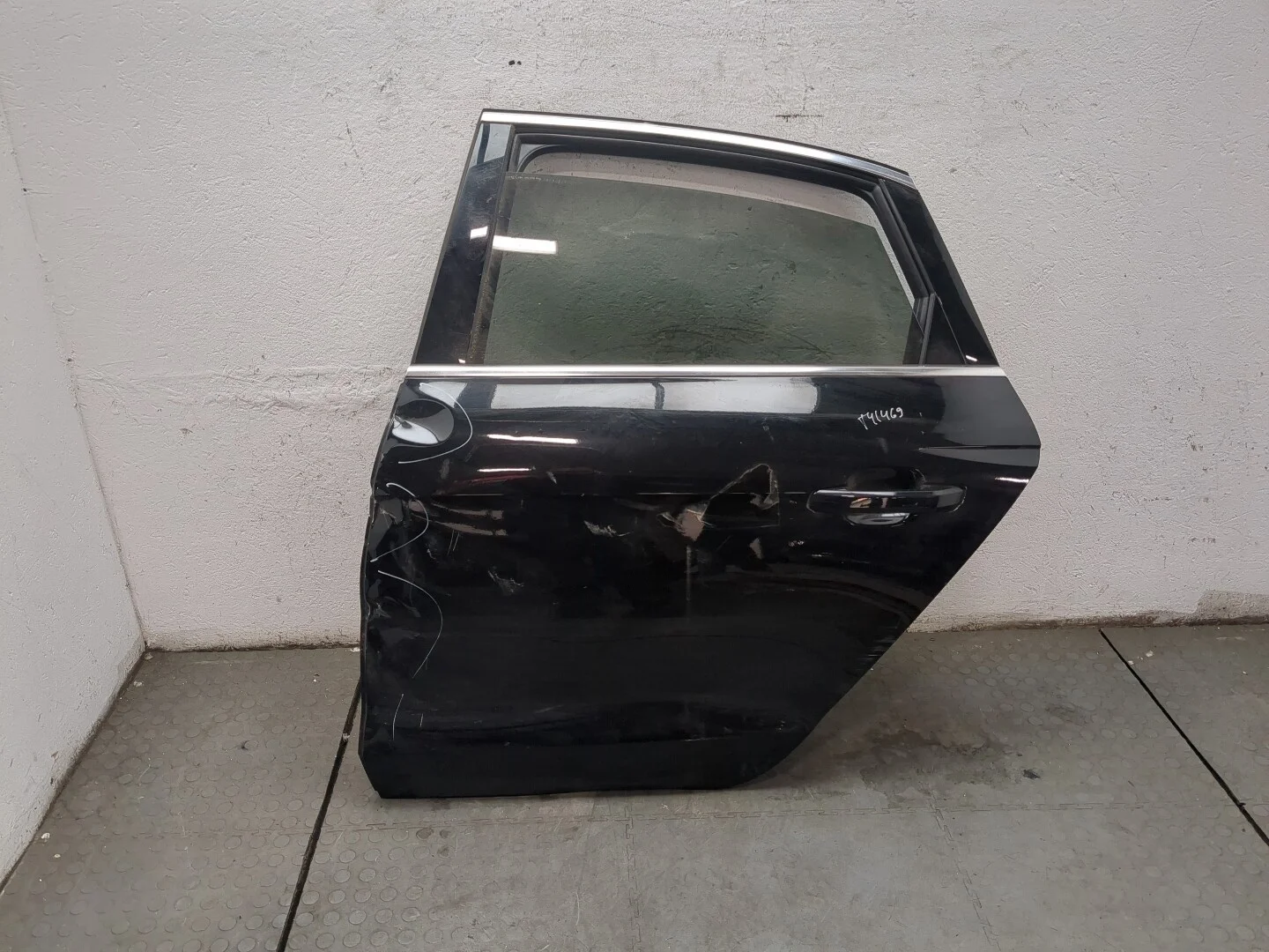 Дверь боковая (легковая) Audi A4 (B9) 2015-2023 КПП-робот (РКПП) DMSB Бензин 2 л TFSI