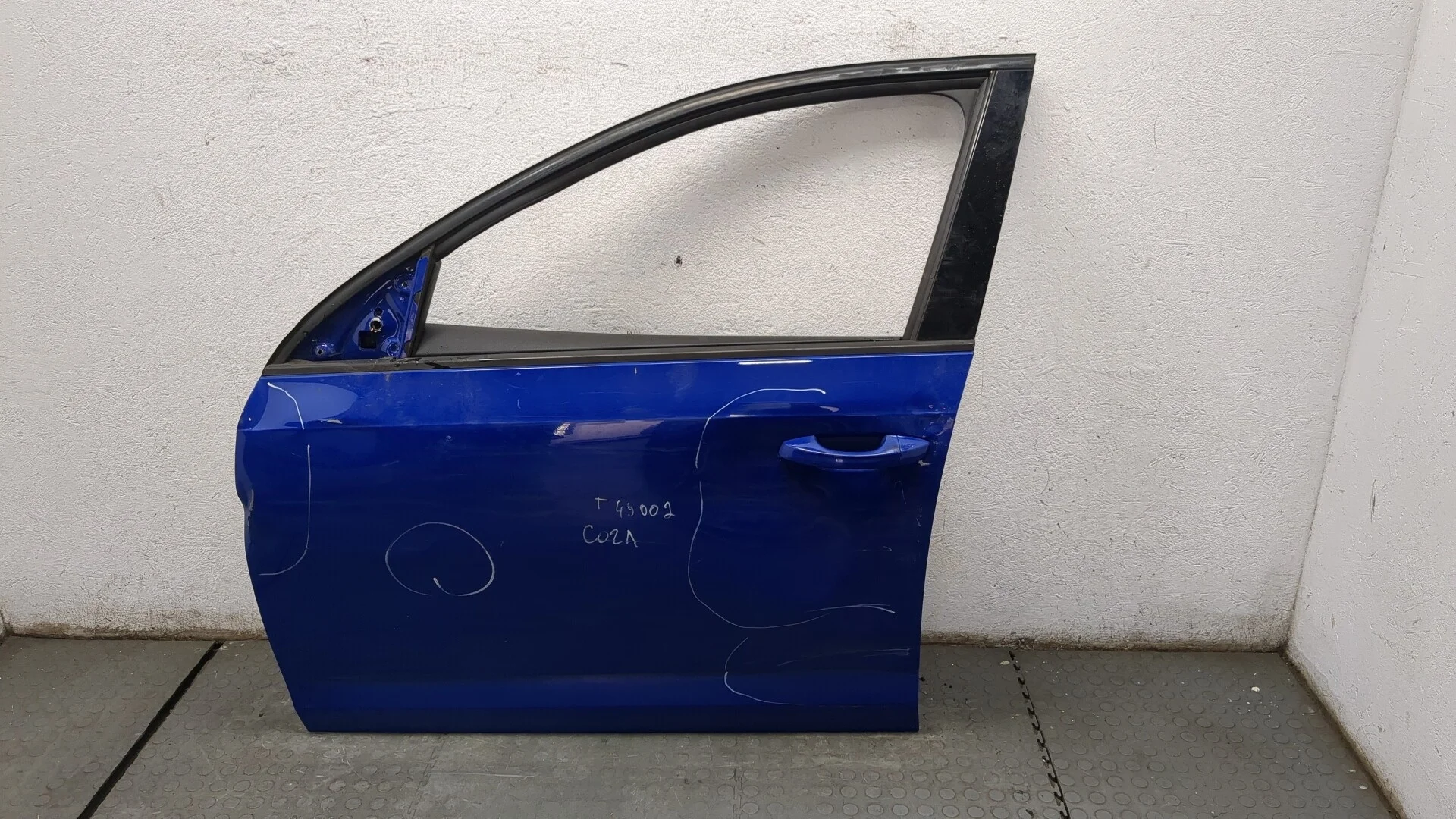 Дверь боковая (легковая) Skoda Octavia (A7) 2013-2023 КПП 6-ст.мех.(МКПП) DKRF Бензин 1 л TSI