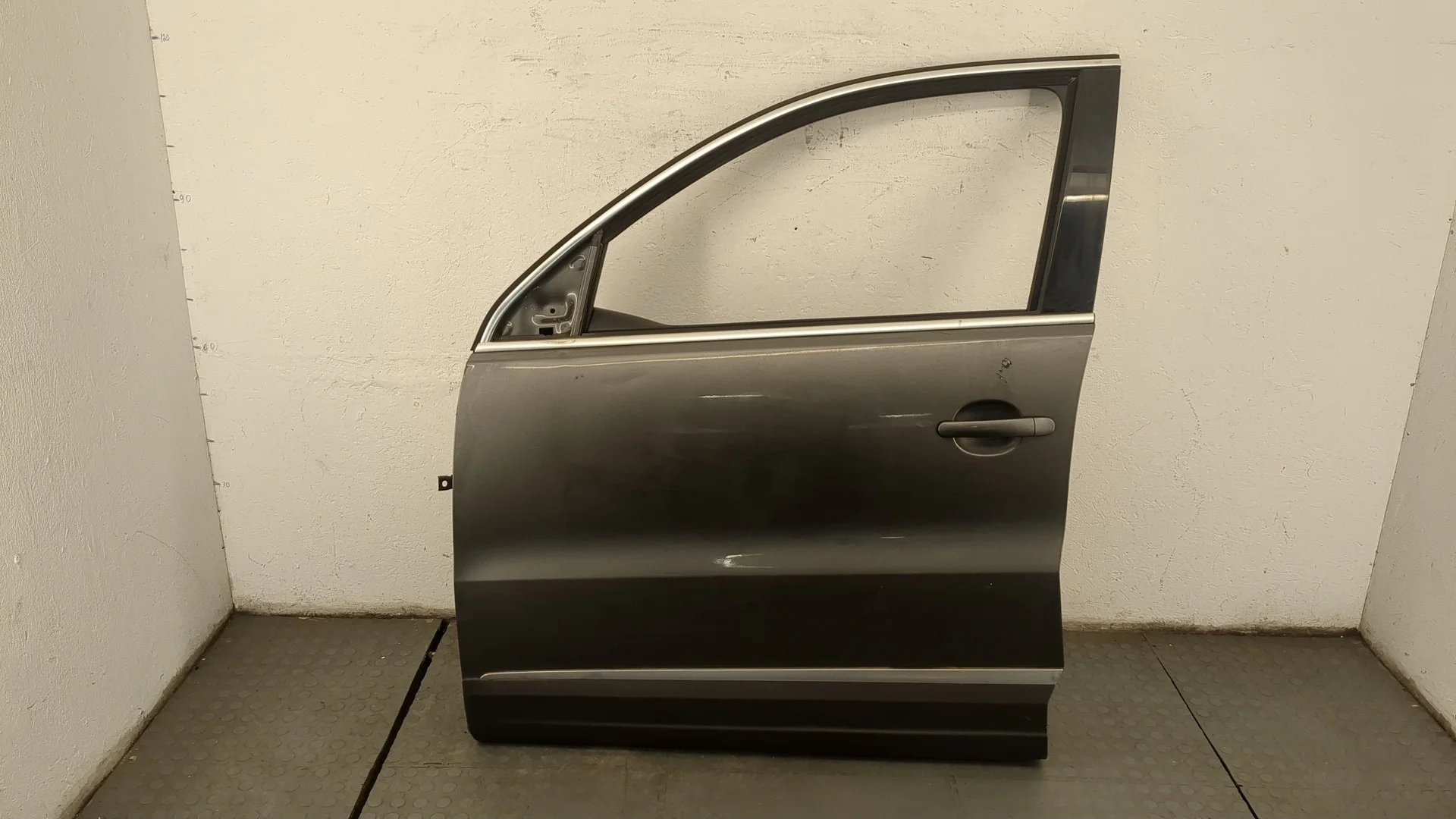 Дверь боковая (легковая) Volkswagen Tiguan 2011-2018 КПП 6-ст.мех 4х4 (МКПП) CFFB Дизель 2 л TDI