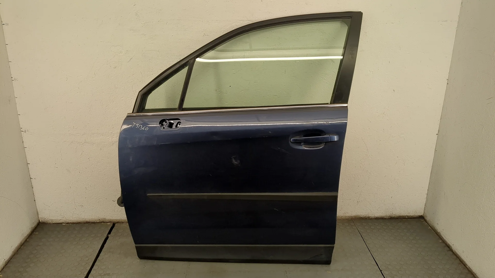 Дверь боковая (легковая) Subaru Forester (S13) 2012-2019 КПП 6-ст.мех 4х4 (МКПП) EE20Z Дизель 2 л Турбо