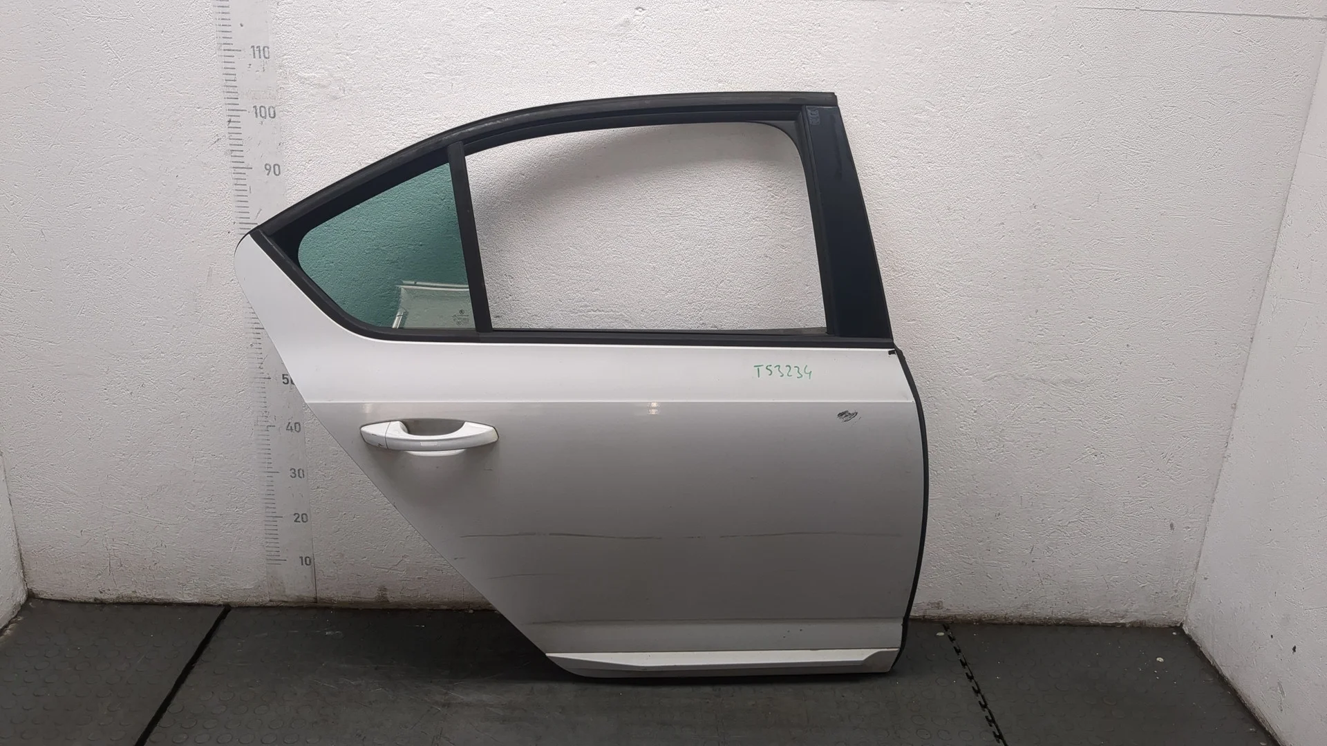 Дверь боковая (легковая) Skoda Octavia (A7) 2013-2023 КПП 5-ст.мех.(МКПП) CLHA Дизель 1.6 л TDI