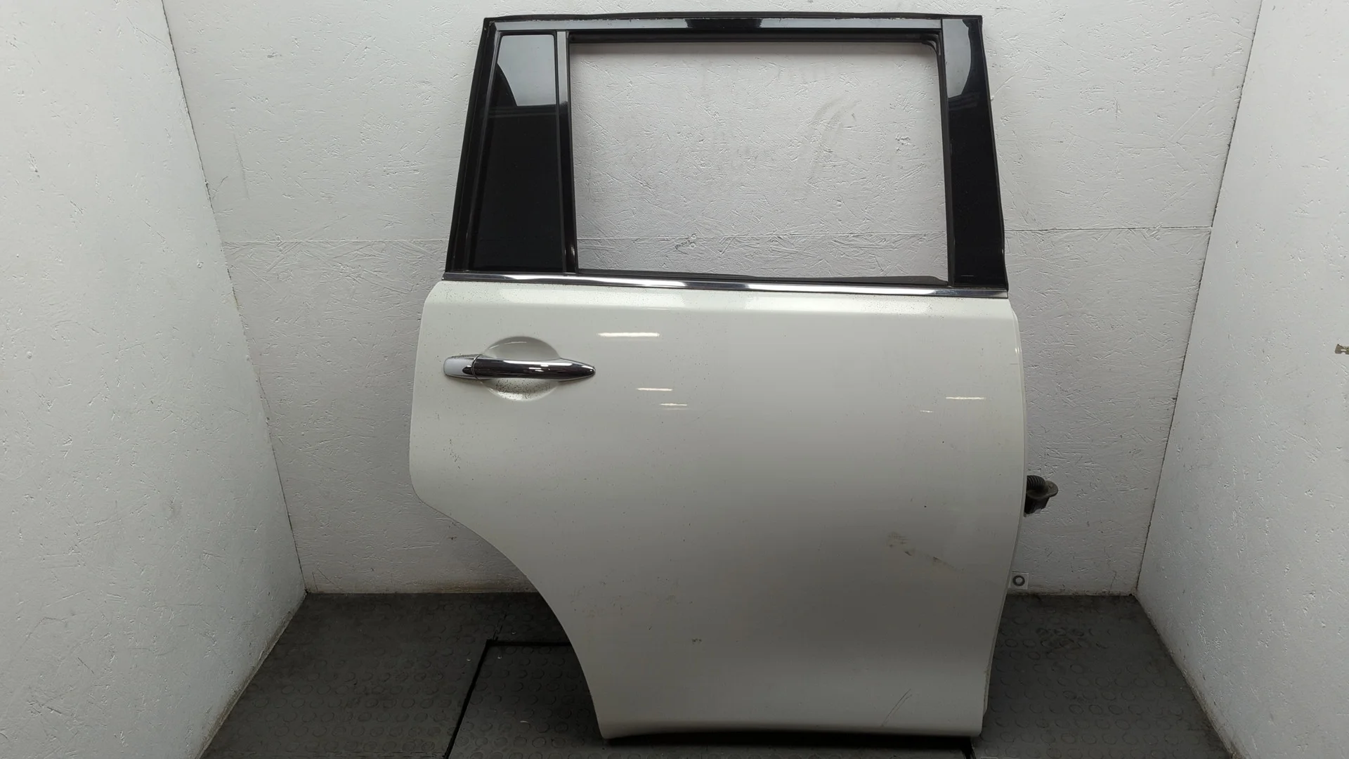 Дверь боковая (легковая) Infiniti QX56 2010-2013 КПП автомат (АКПП) VK56VD Бензин 5.6 л Инжектор