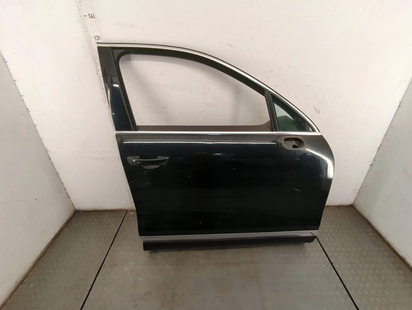 Дверь боковая (легковая) Volkswagen Touareg 2010-2014 КПП автомат 4х4 (АКПП) CGFA Гибридный 3 л FSI