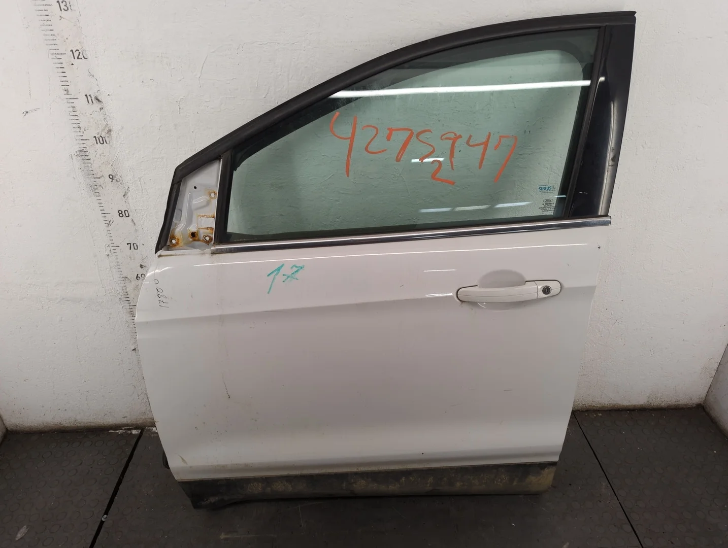 Дверь боковая (легковая) Ford Escape 2015-2019 КПП автомат 4х4 (АКПП) Ecoboost 1.5 Dragon Бензин 1.5 л Турбо-инжектор