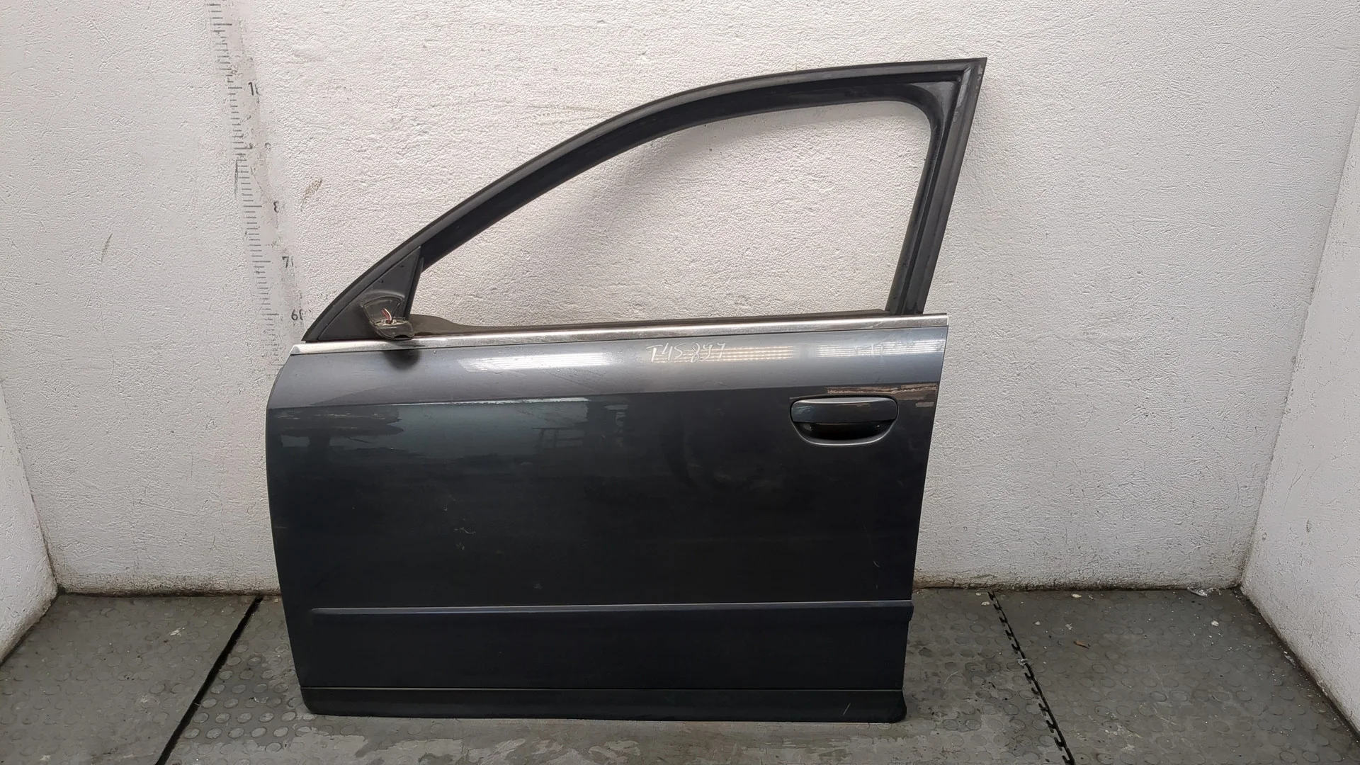 Дверь боковая (легковая) Audi A4 (B6) 2000-2006 КПП 5-ст.мех.(МКПП) AWX Дизель 1.9 л TDI