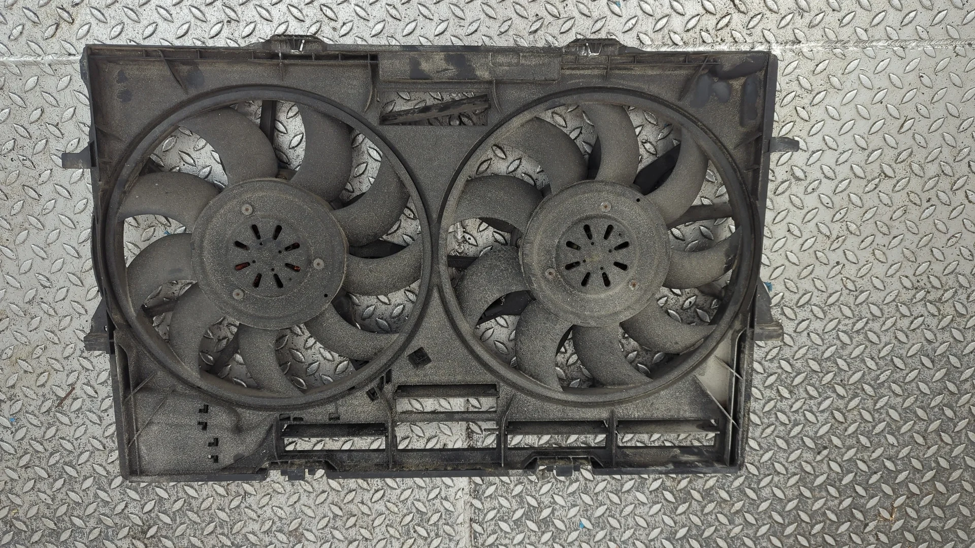 Вентилятор радиатора Audi A6 (C7) 2011-2018 КПП автомат 4х4 (АКПП) CTUA Бензин 3 л TFSI