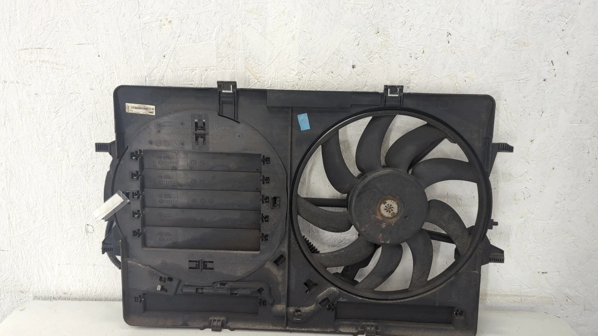 Вентилятор радиатора Audi A4 (B8) 2007-2015 КПП 6-ст.мех.(МКПП) CABB Бензин 1.8 л TFSI