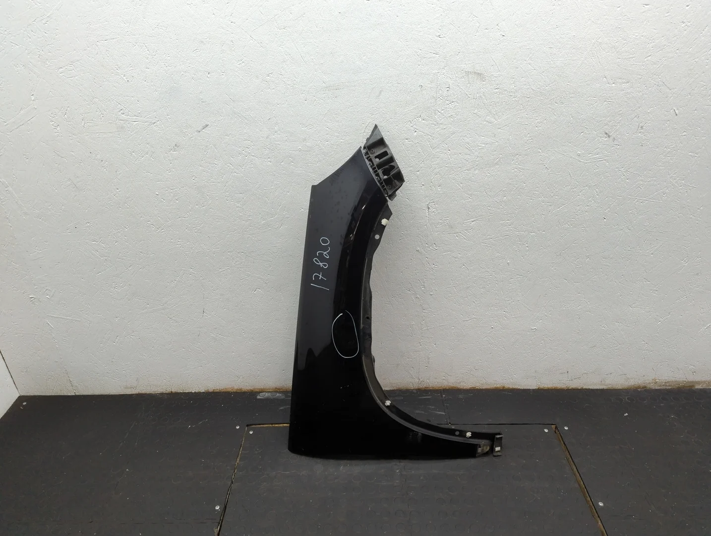 Крыло Volkswagen Tiguan 2007-2011 КПП автомат (АКПП) CCTA Бензин 2 л TSI