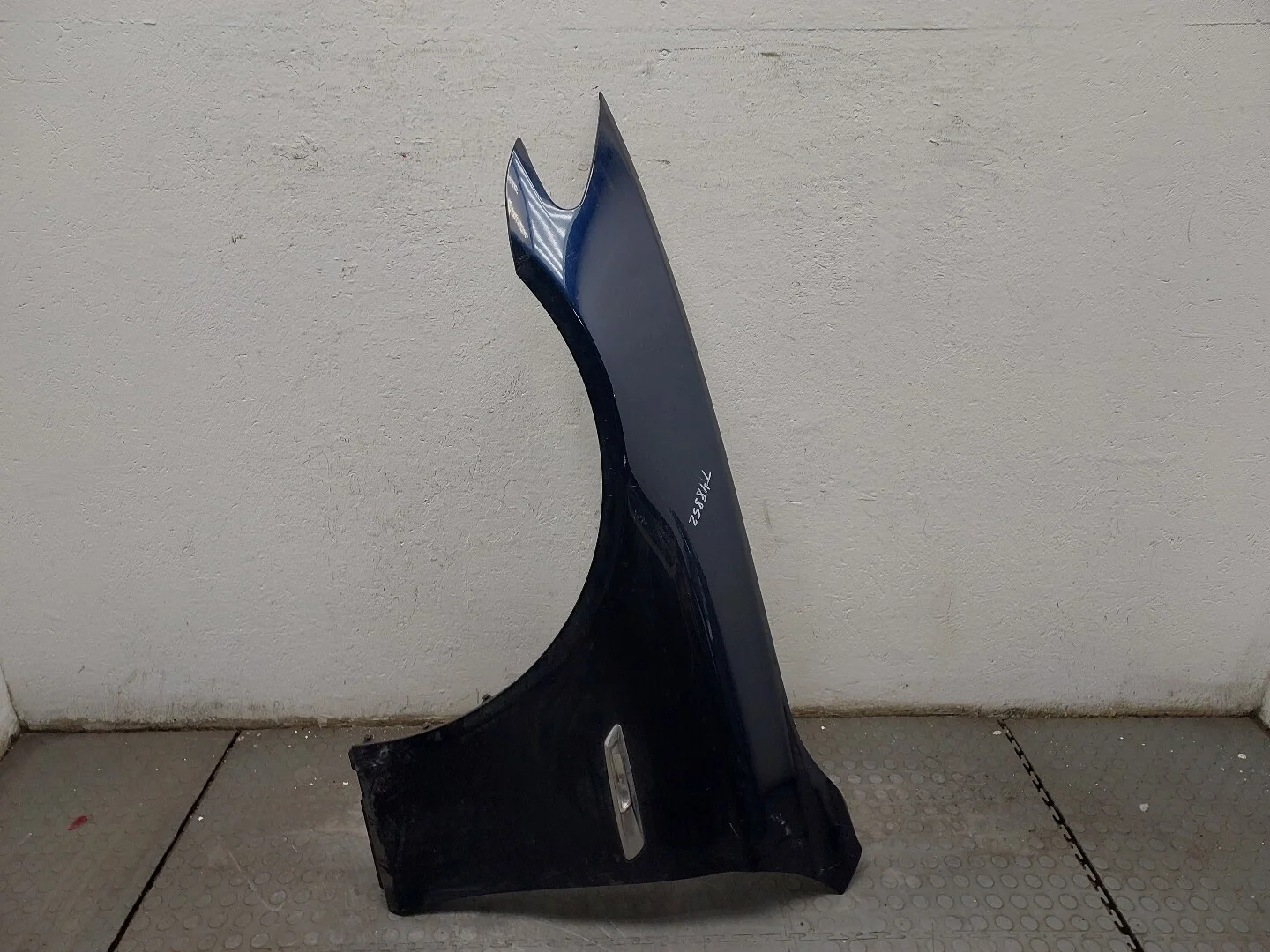 Крыло BMW 5 F10 2010-2017 КПП автомат (АКПП) N47D20C Дизель 2 л Турбо