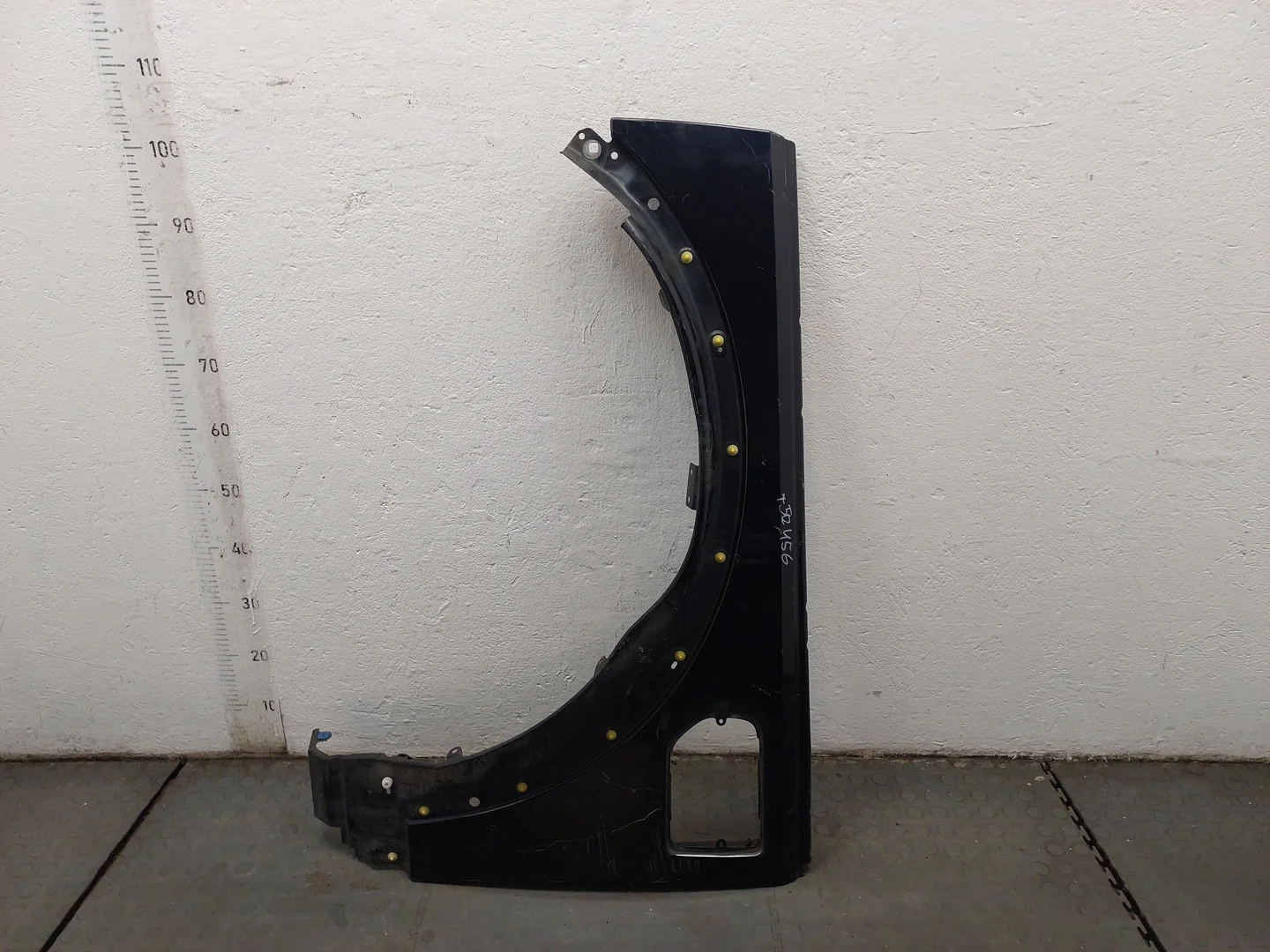 Крыло Land Rover Discovery 4 2009-2016 КПП автомат 4х4 (АКПП) 306DT Дизель 3 л Турбо