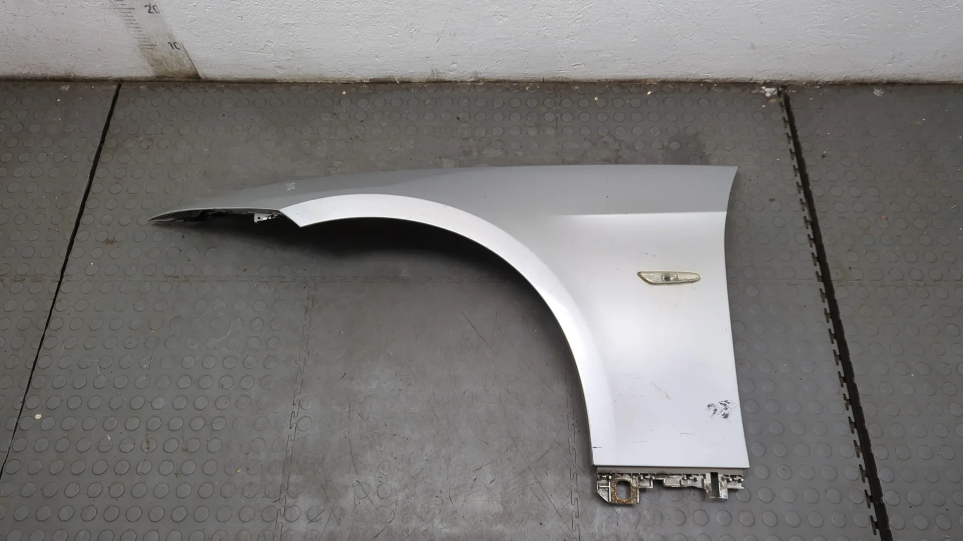 Крыло BMW 3 E90, E91, E92, E93 2005-2012 КПП автомат (АКПП) N43B20A Бензин 2 л