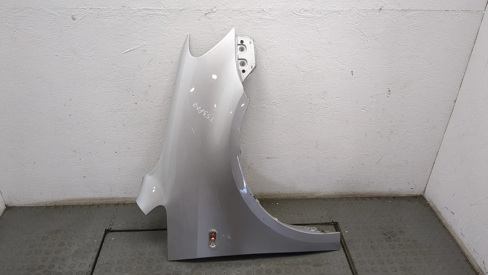 Крыло Volkswagen Caddy 2004-2015 КПП 5-ст.мех.(МКПП) CAYD Дизель 1.6 л TDI