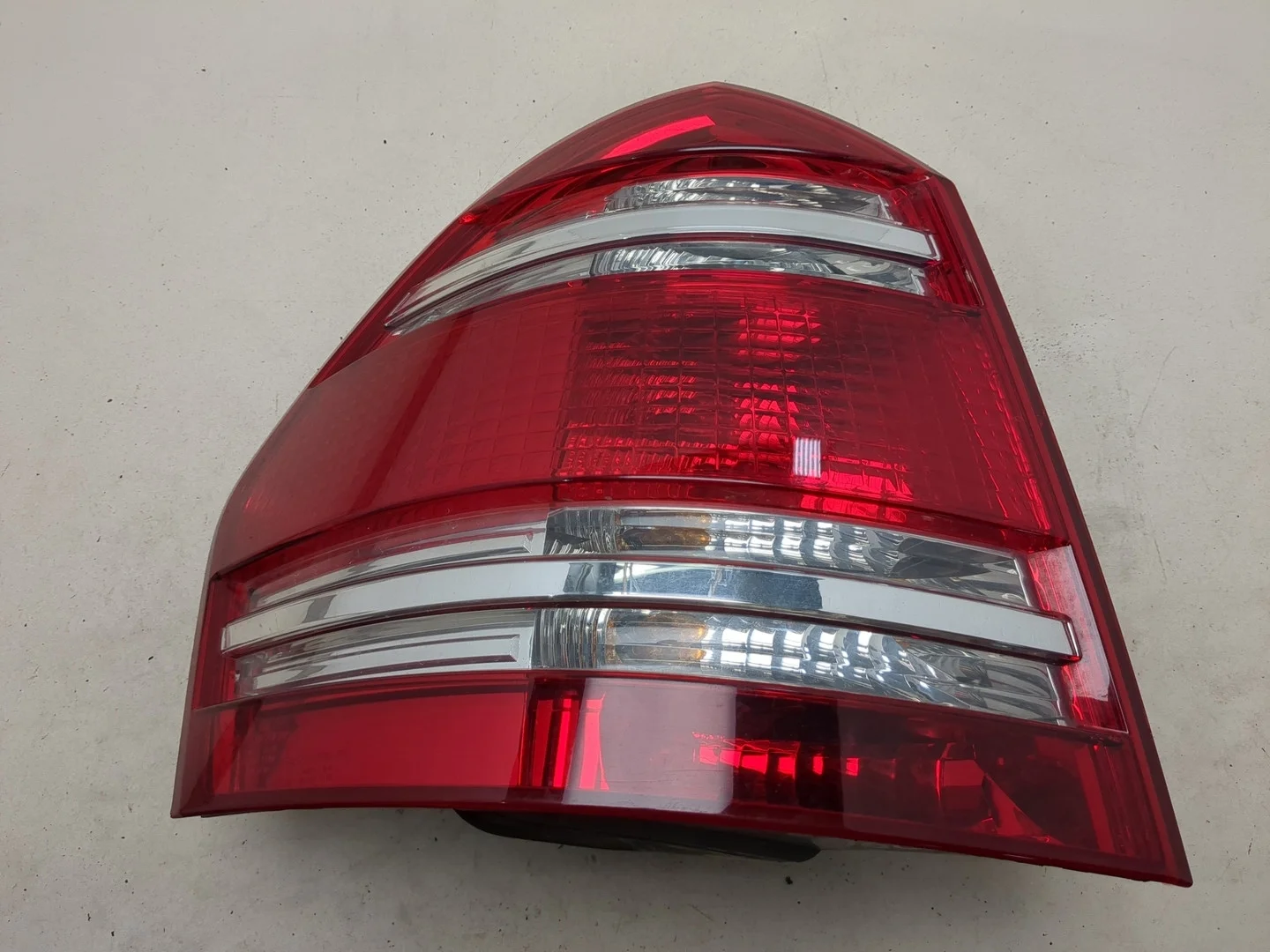 Фонарь (задний) Mercedes-Benz GL-Class X164 2006-2012 КПП автомат 4х4 (АКПП) M273.963 Бензин 5.5 л Инжектор