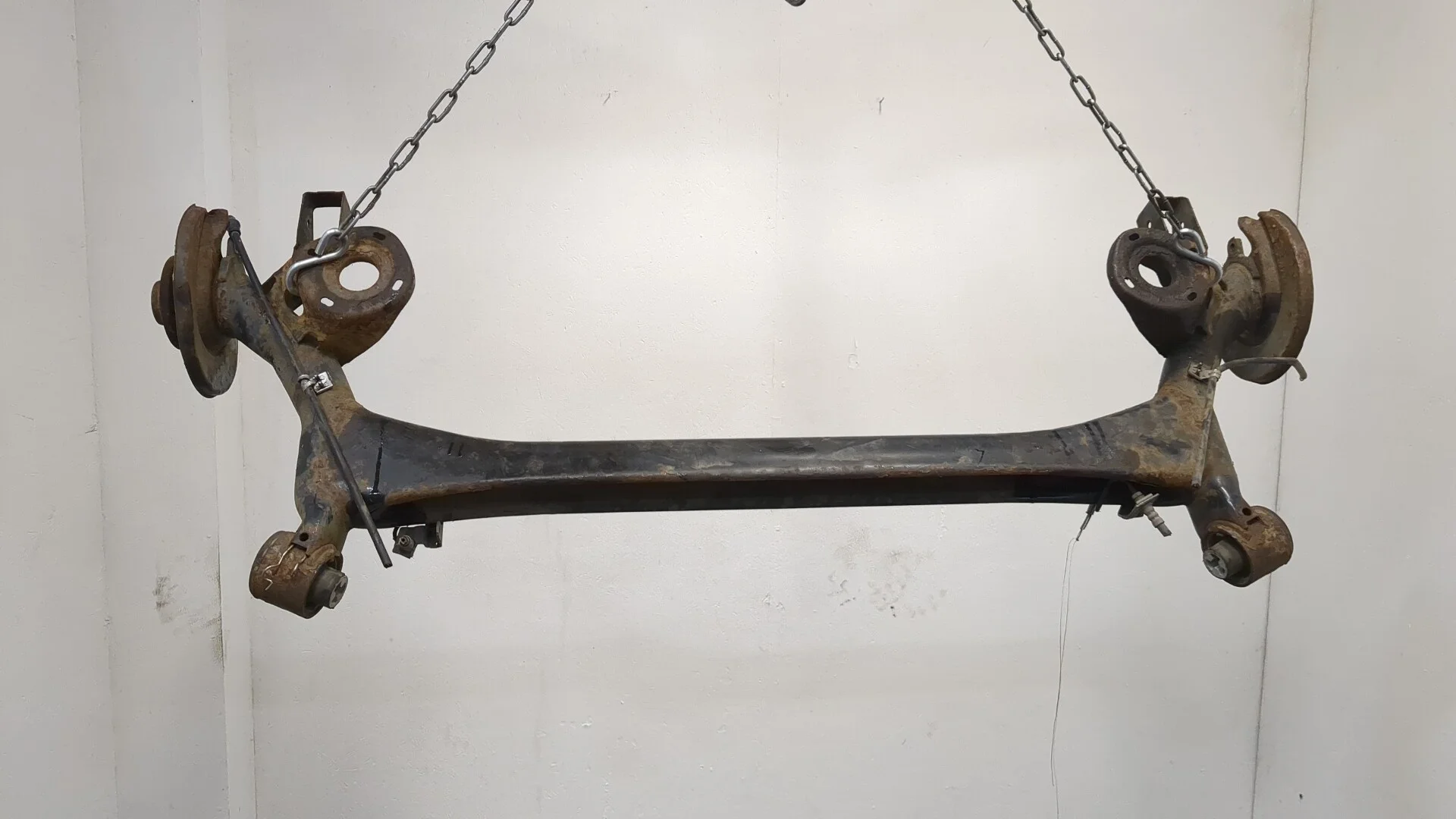 Балка подвески задняя Volkswagen Polo 2014-2025 КПП 5-ст.мех.(МКПП) CJZC Бензин 1.2 л Турбо-инжектор