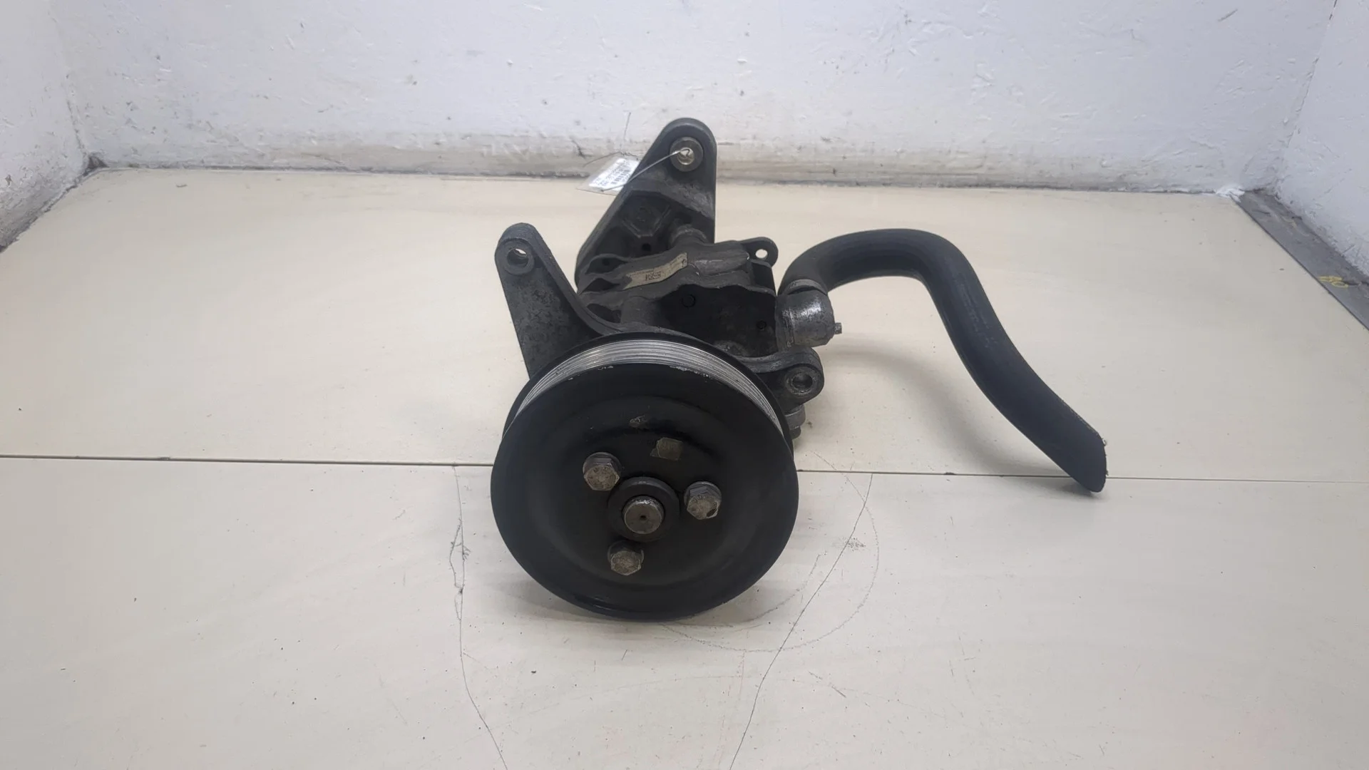 Насос гидроусилителя руля (ГУР) BMW 7 F01 2008-2015 КПП автомат (АКПП) N57D30A Дизель 3 л Турбо