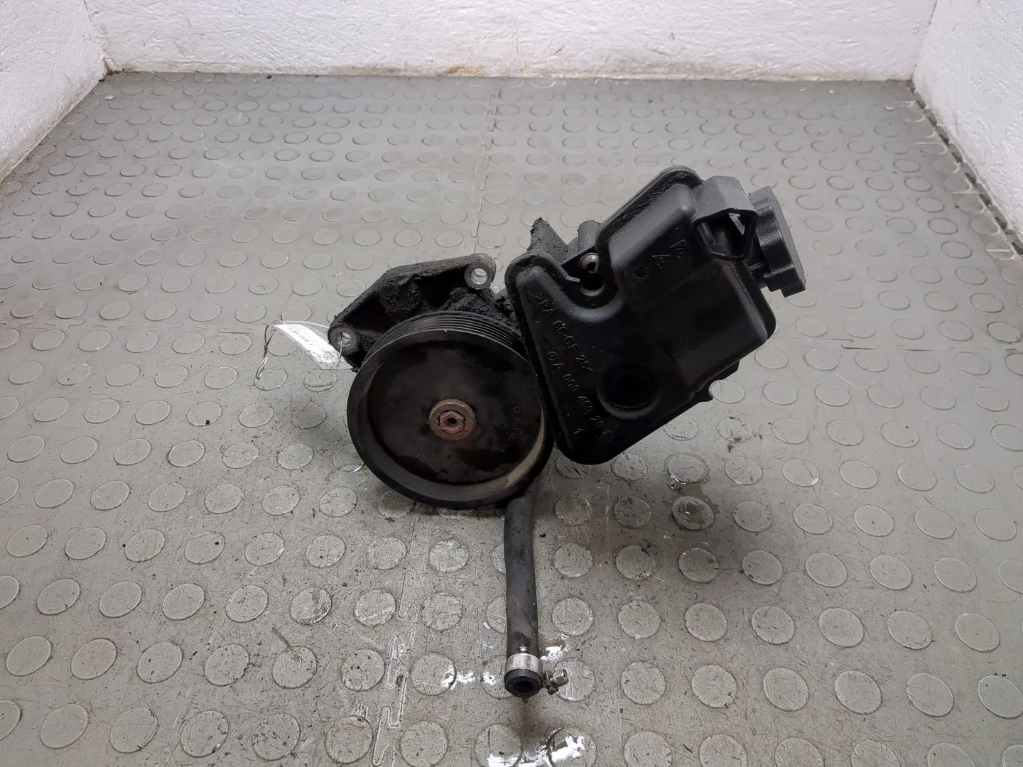 Насос гидроусилителя руля (ГУР) Mercedes-Benz GL-Class X164 2006-2012 КПП автомат 4х4 (АКПП) M273.923 Бензин 4.7 л Инжектор