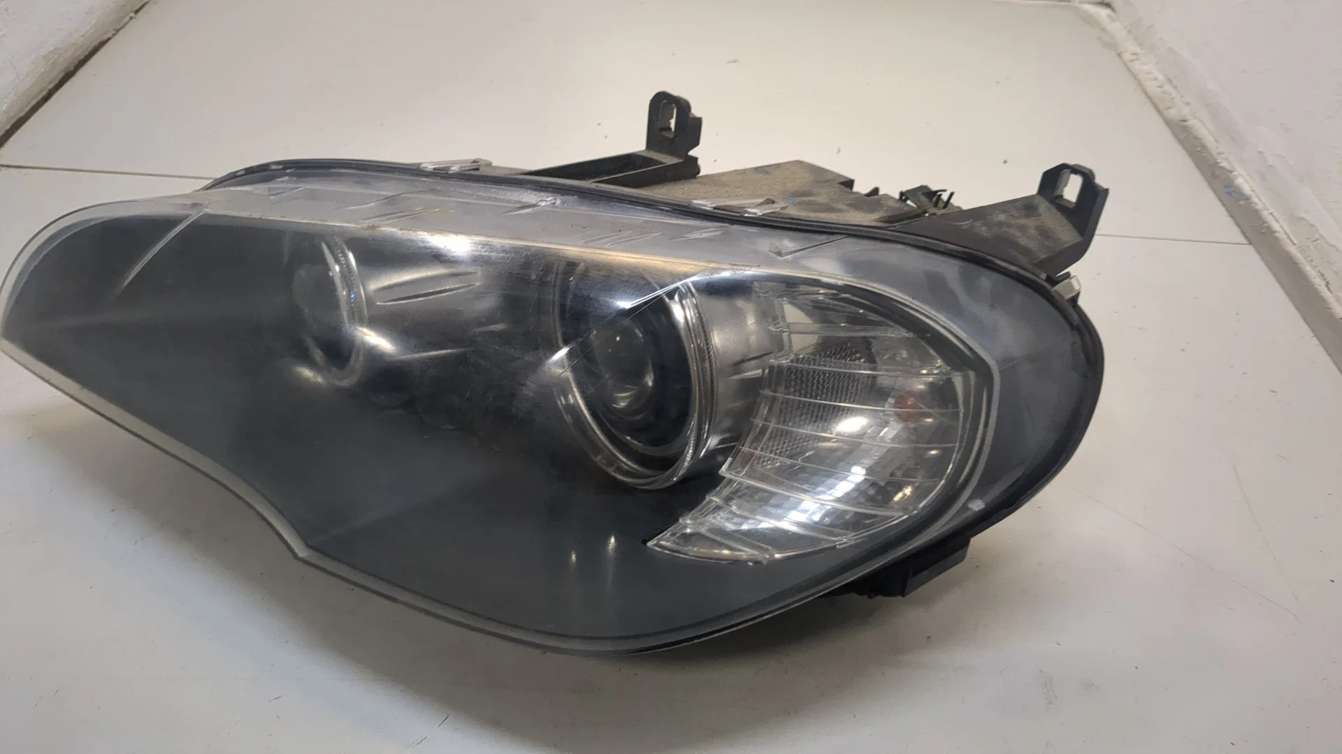 Фара (передняя) BMW X5 E70 2006-2013 КПП автомат 4х4 (АКПП) N63B44A Бензин 4.4 л Турбо-инжектор