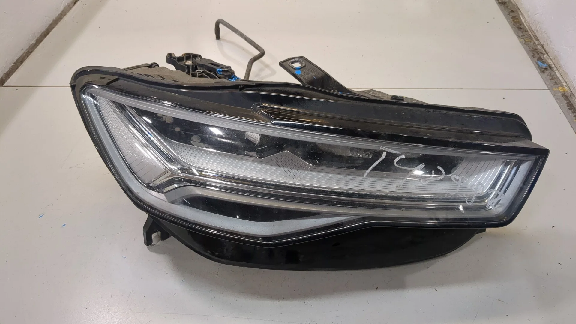 Фара (передняя) Audi A6 (C7) 2011-2018 КПП автомат (АКПП) CNHA Дизель 2 л TDI