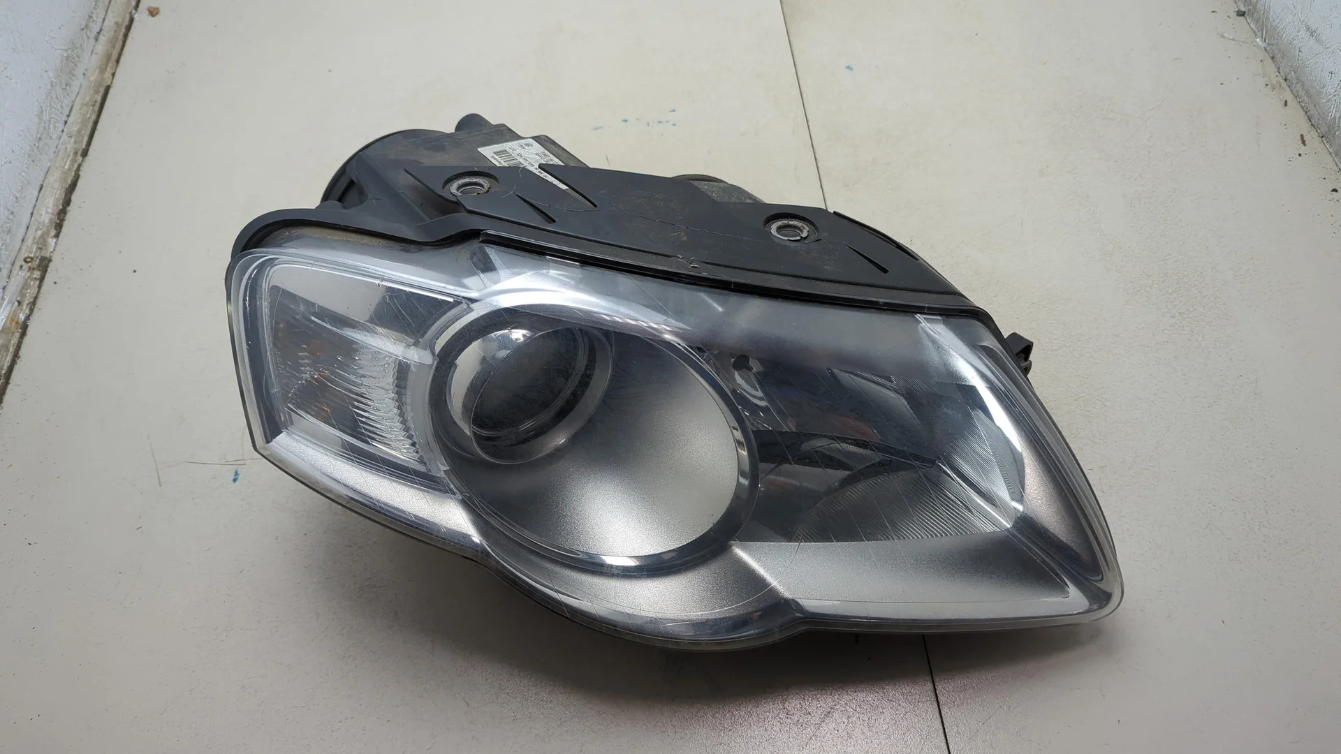 Фара (передняя) Volkswagen Passat 6 2005-2010 КПП автомат (АКПП) BPY Бензин 2 л TFSI