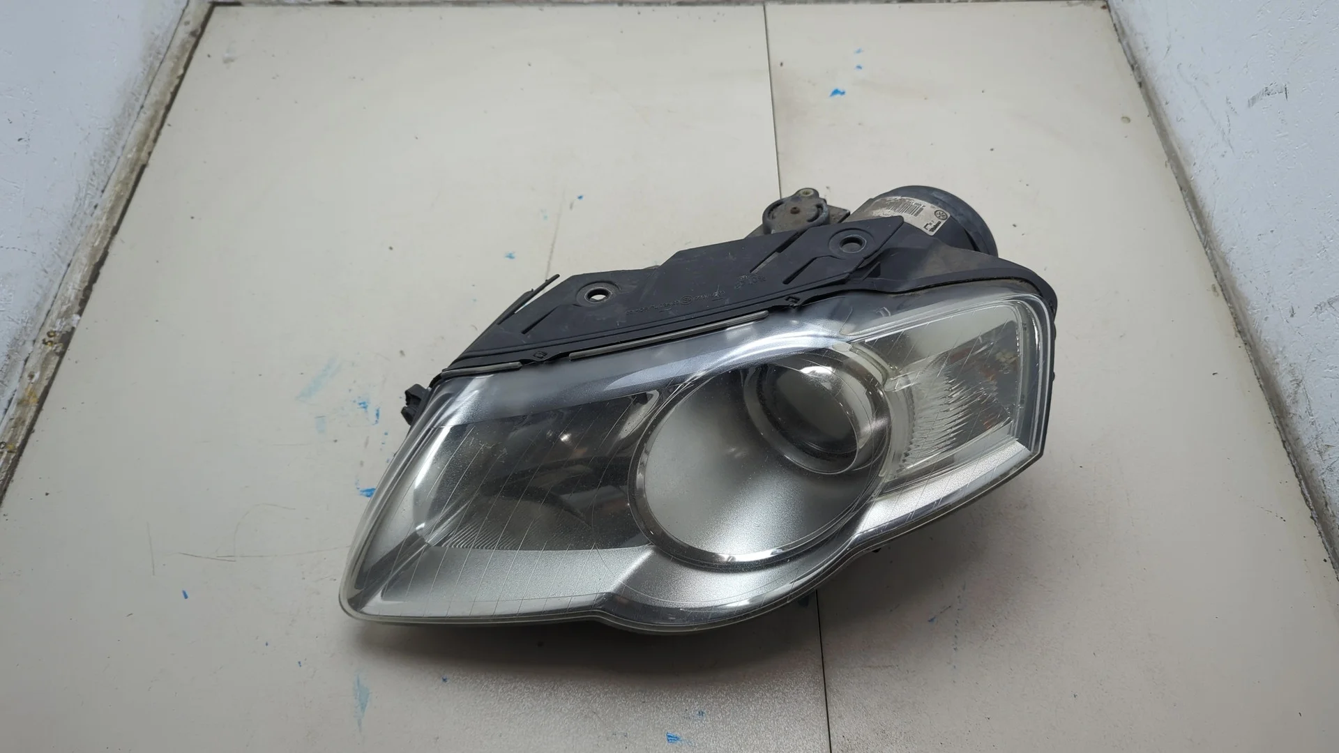 Фара (передняя) Volkswagen Passat 6 2005-2010 КПП автомат (АКПП) BPY Бензин 2 л TFSI