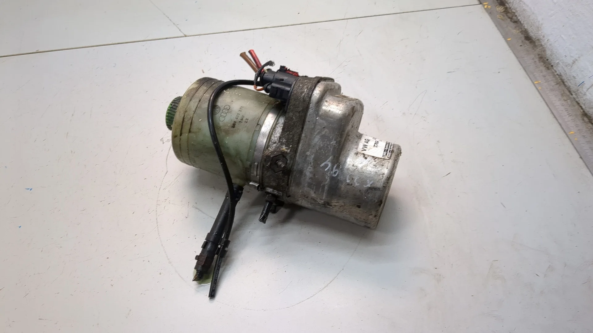 Насос электрический усилителя руля Skoda Fabia 2007-2014 КПП 5-ст.мех.(МКПП) BZG Бензин 1.2 л Инжектор