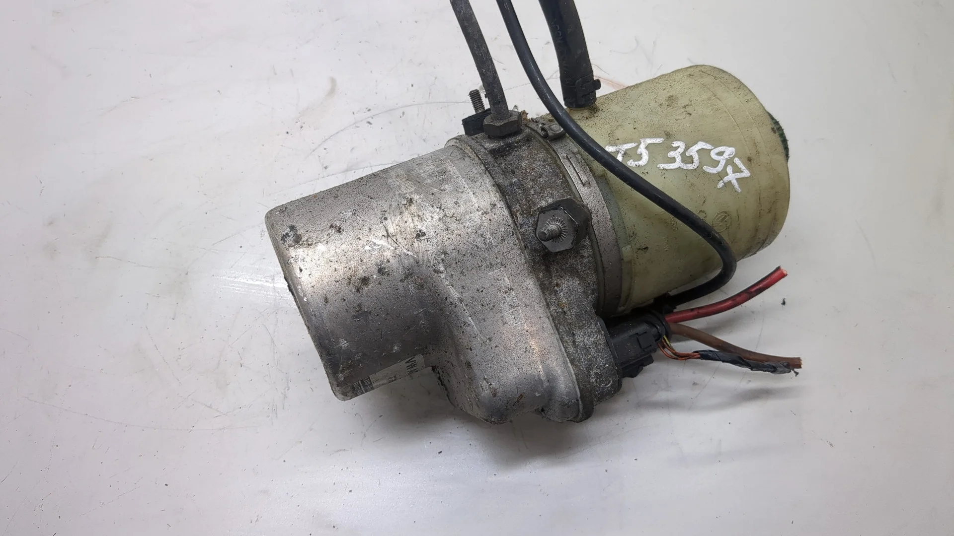 Насос электрический усилителя руля Skoda Fabia 2007-2014 КПП автомат (АКПП) BTS Бензин 1.6 л Инжектор