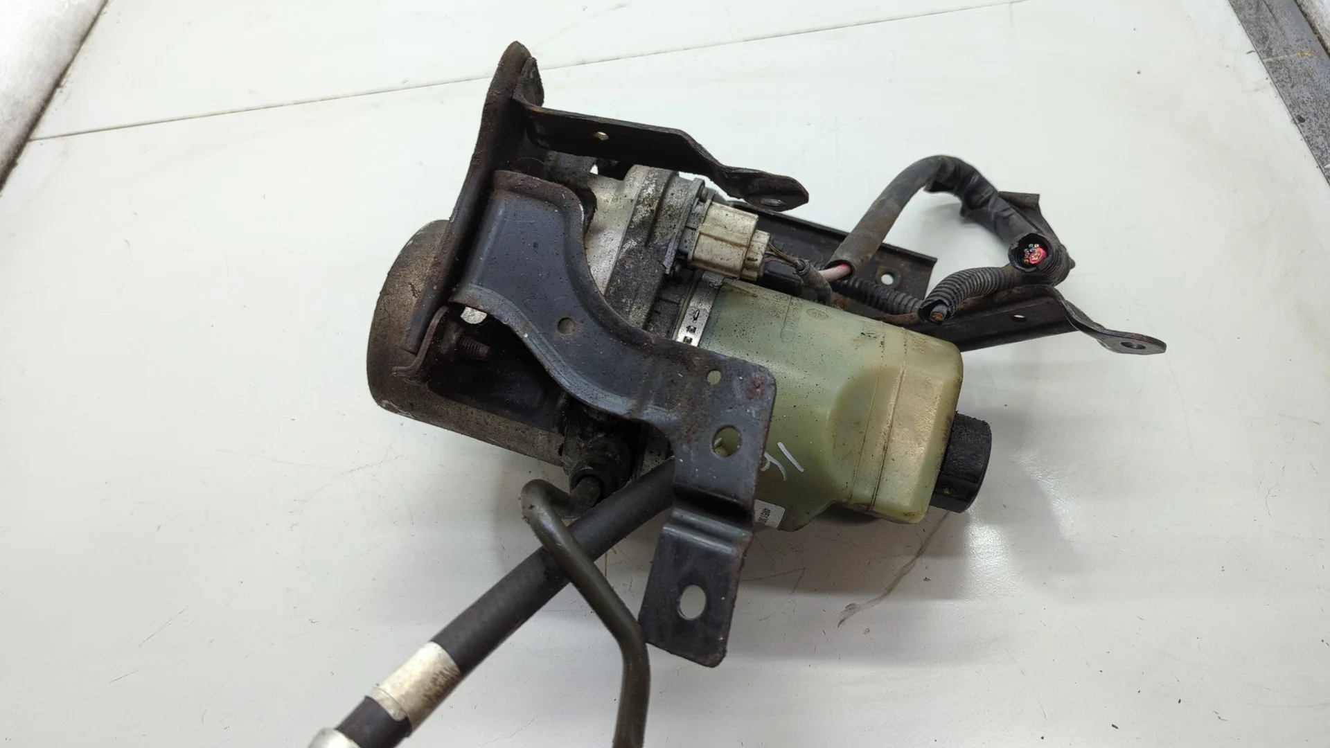 Насос электрический усилителя руля Ford Focus 2 2005-2008 КПП 5-ст.мех.(МКПП) KKDA, KKDB Дизель 1.8 л