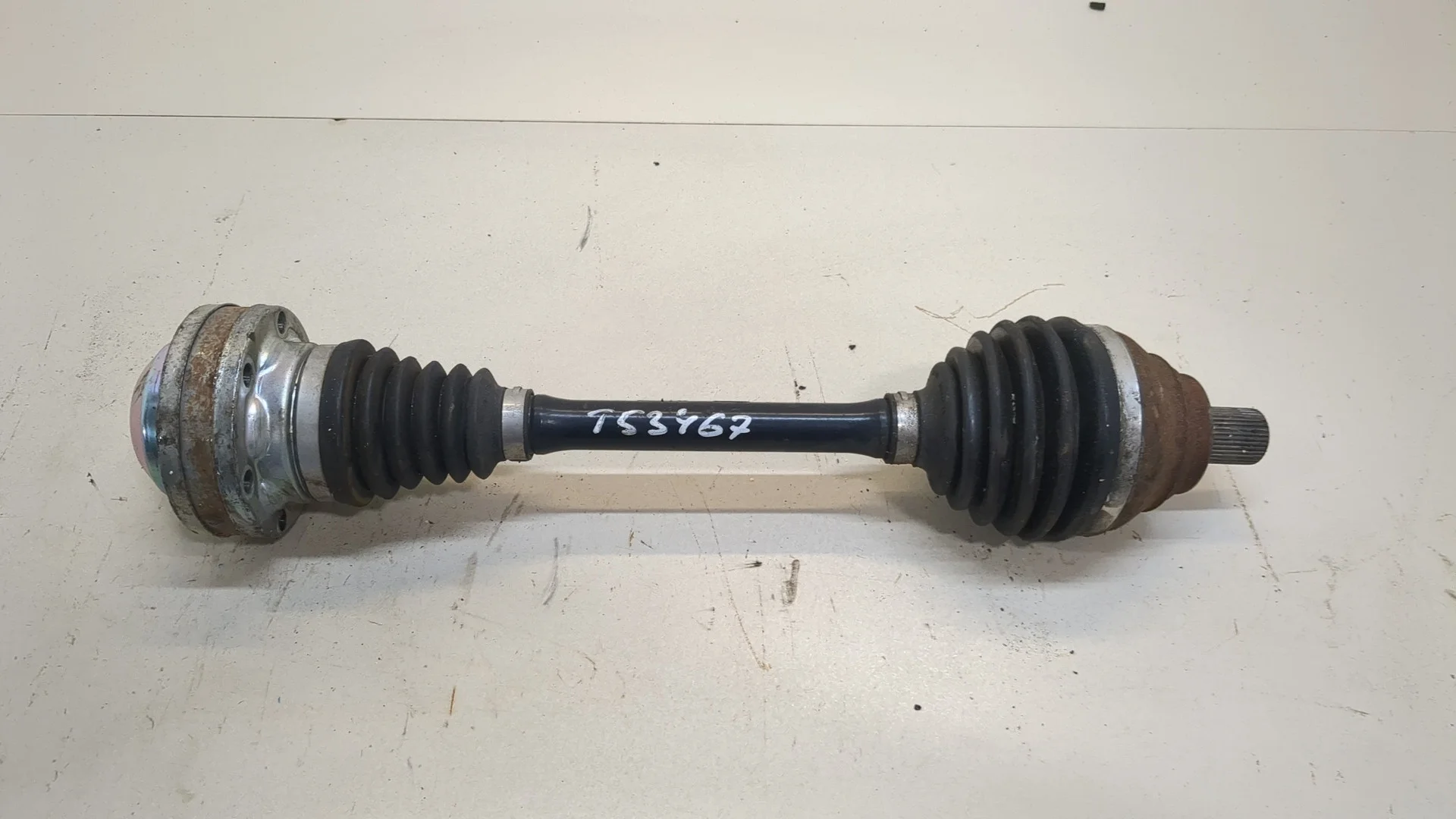 Полуось (приводной вал, шрус) Audi A3 (8Y) 2020-2025 КПП автомат (АКПП) DFYA Бензин 1.5 л TFSI