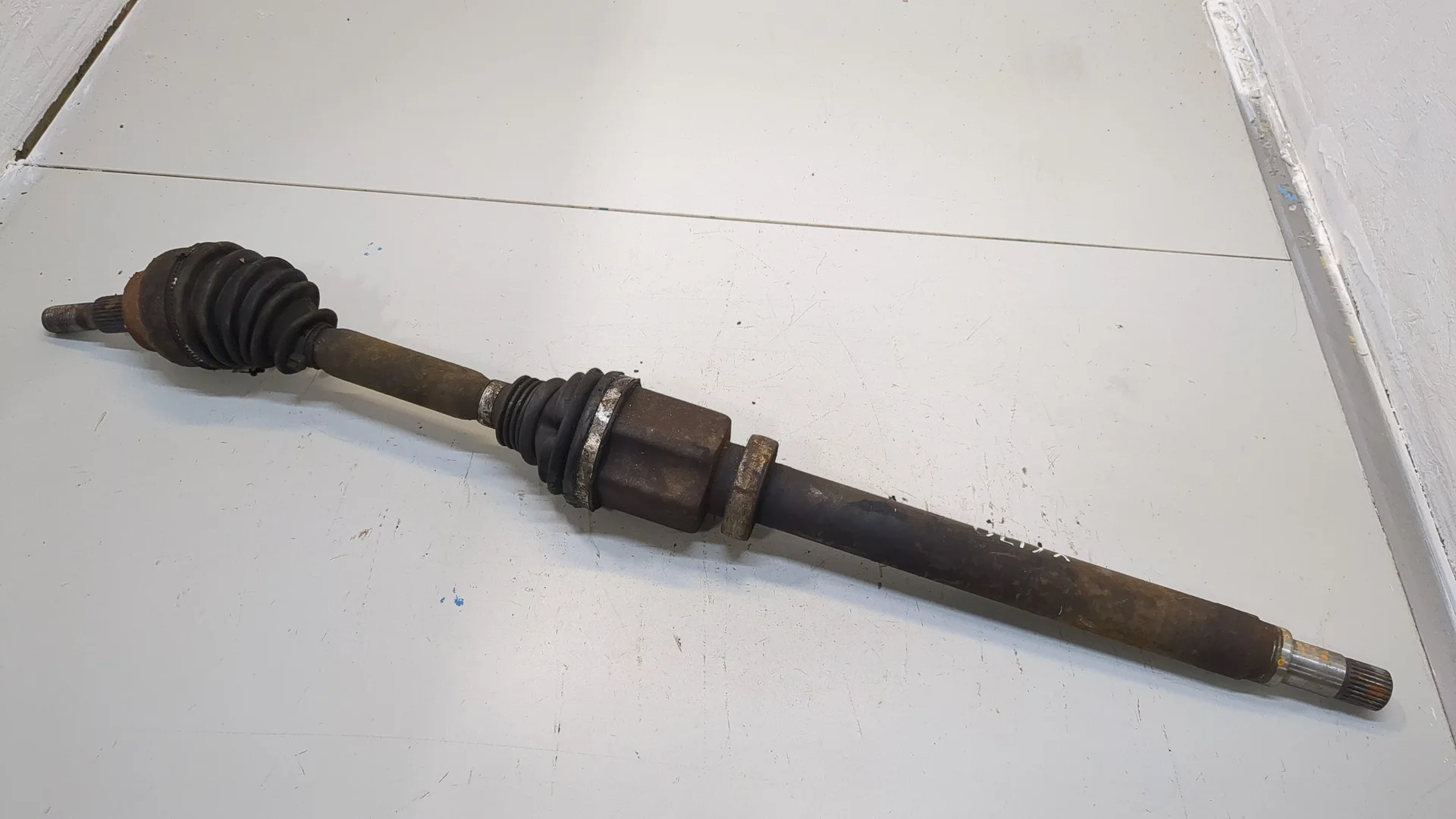 Полуось (приводной вал, шрус) Ford Kuga 2016-2019 КПП 6-ст.мех.(МКПП) BNMB Бензин 1.5 л EcoBoost