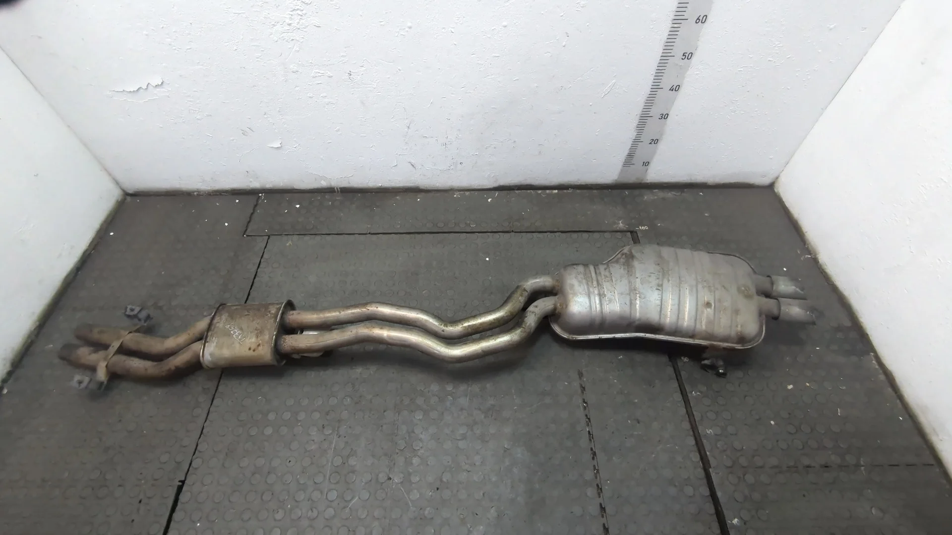 Глушитель BMW 3 E46 1998-2006 КПП 5-ст.мех.(МКПП) 226S1 Бензин 2.2 л Инжектор