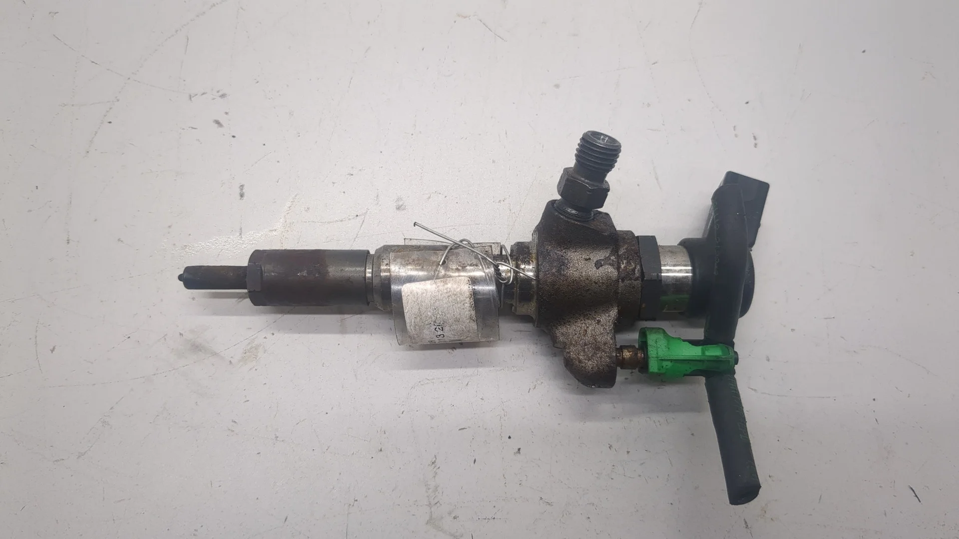 Форсунка топливная Peugeot 308 2007-2013 КПП автомат (АКПП) 9HR Дизель 1.6 л HDI