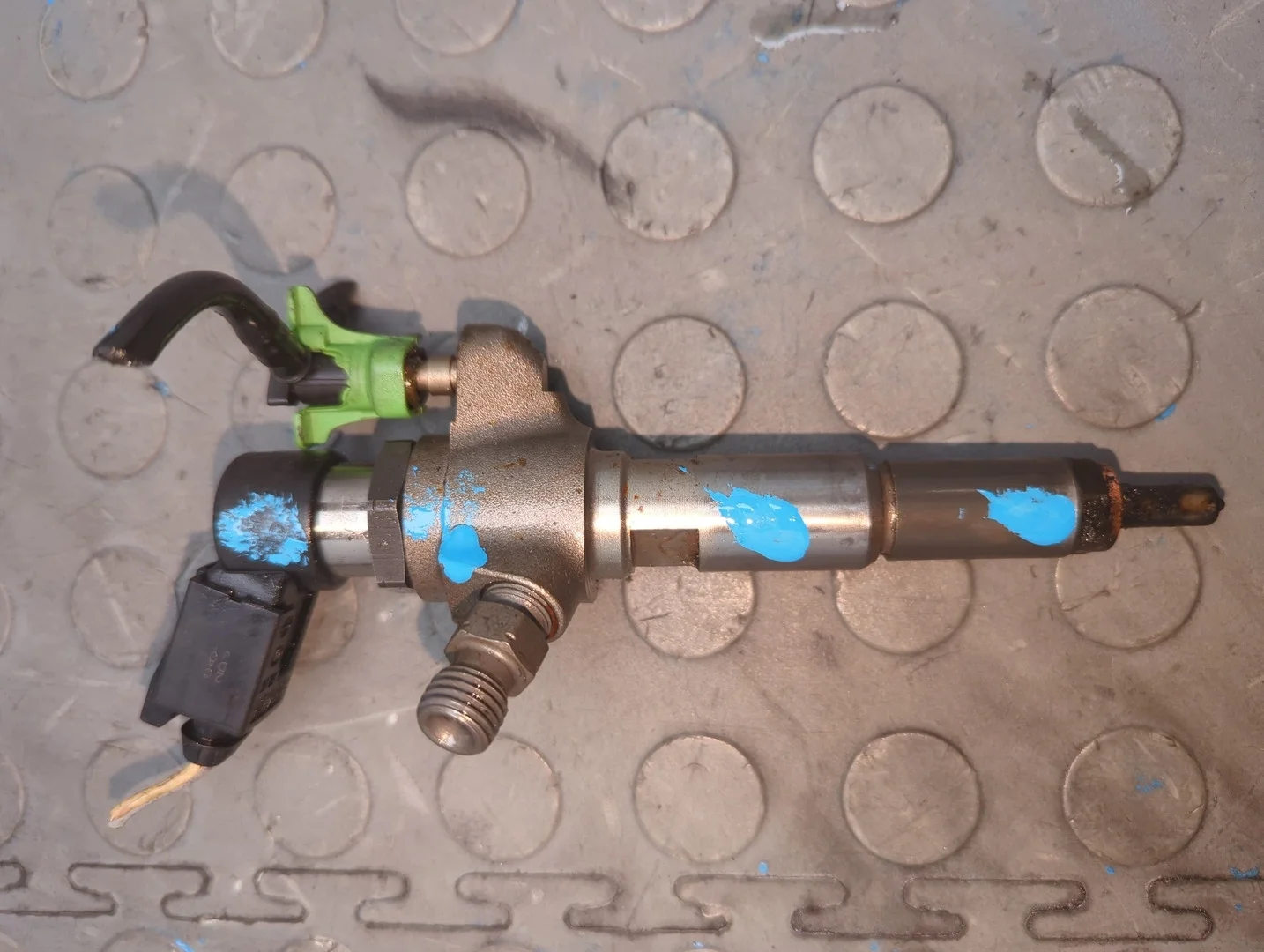 Форсунка топливная Peugeot 5008 2009-2016 КПП автомат (АКПП) 9HR Дизель 1.6 л HDI