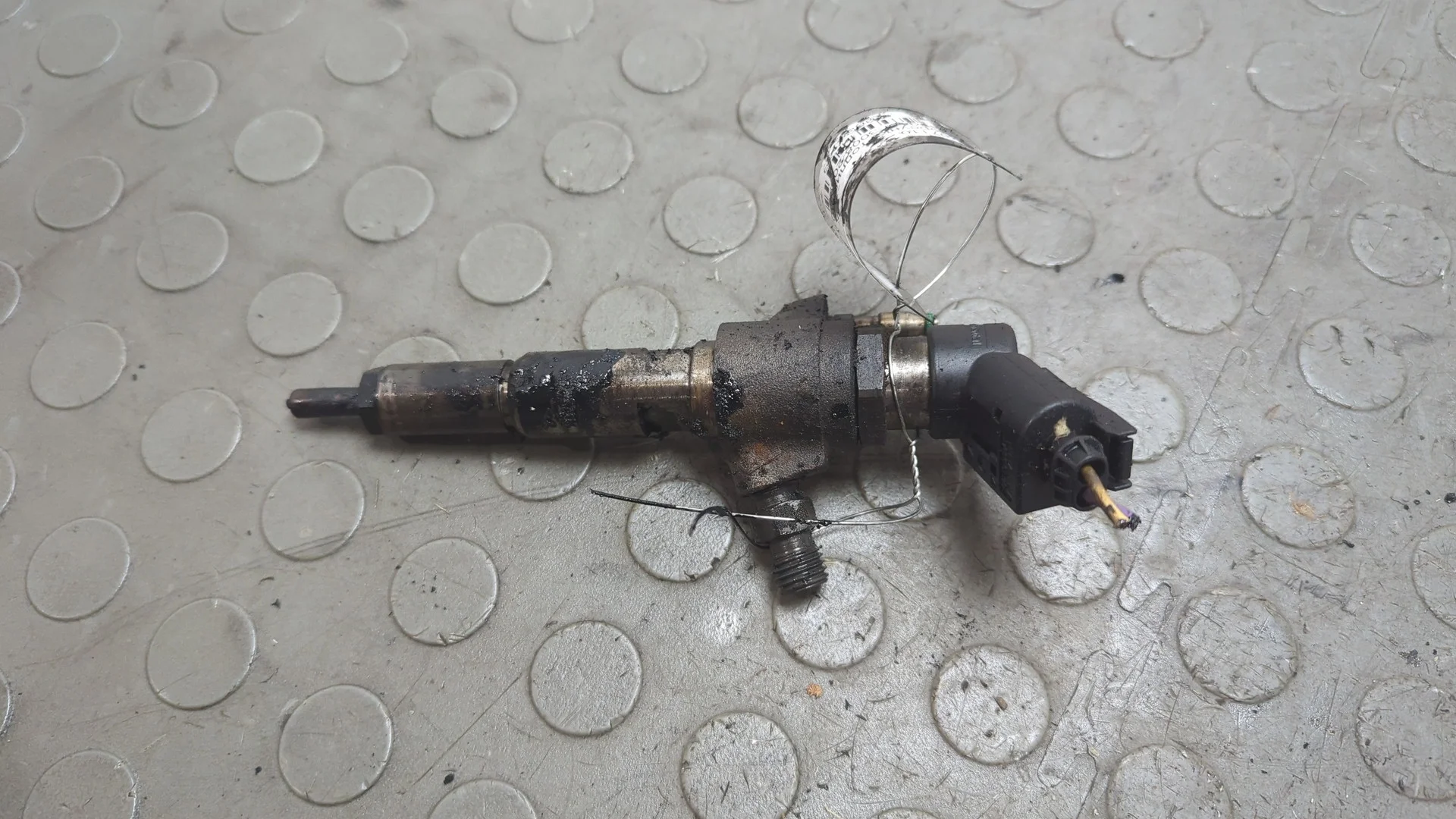 Форсунка топливная Peugeot 3008 2009-2016 КПП 6-ст.мех.(МКПП) 9HD Дизель 1.6 л HDI