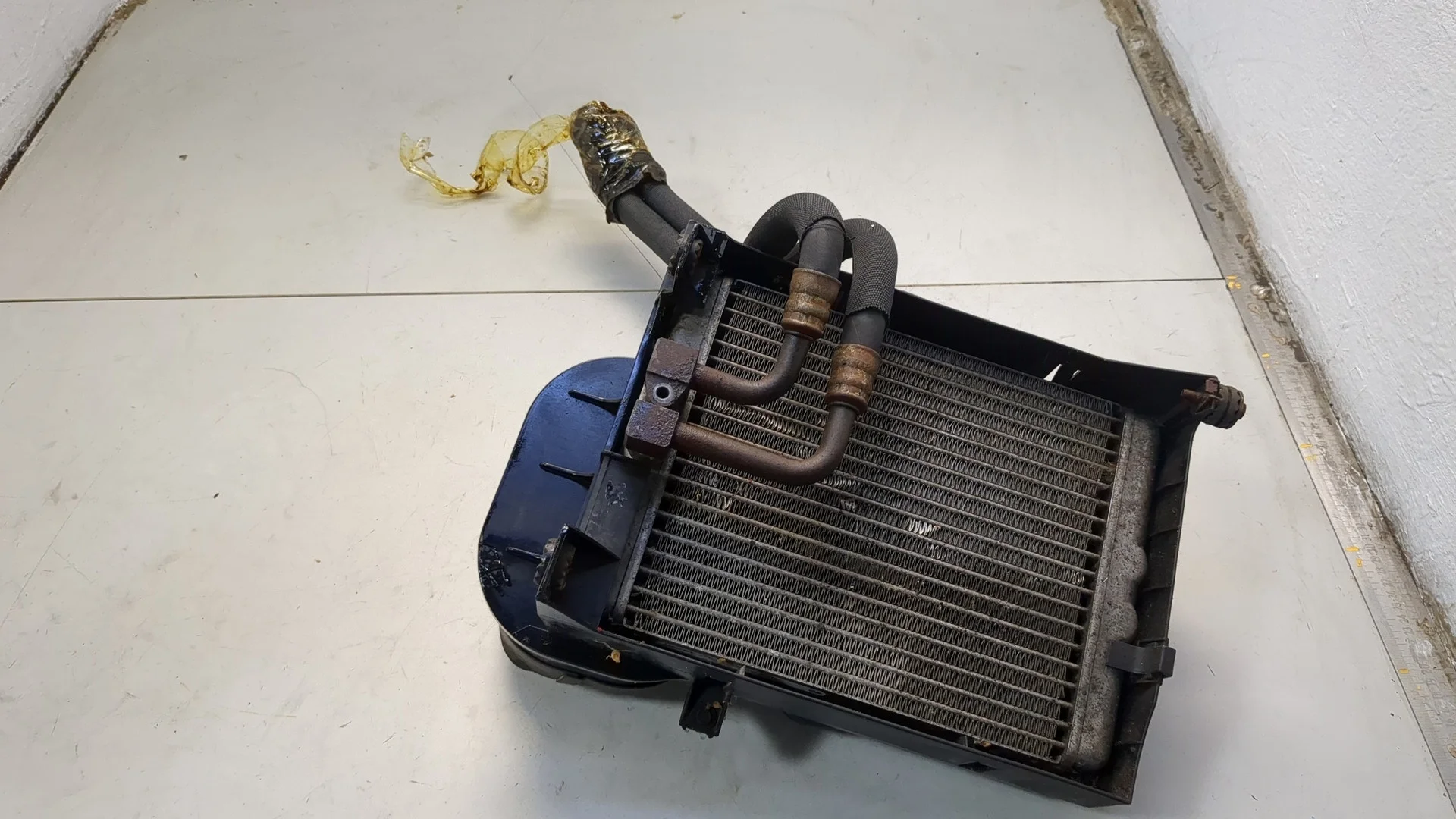 Радиатор масляный BMW X5 E70 2006-2013 КПП автомат 4х4 (АКПП) N62B48B Бензин 4.8 л Инжектор