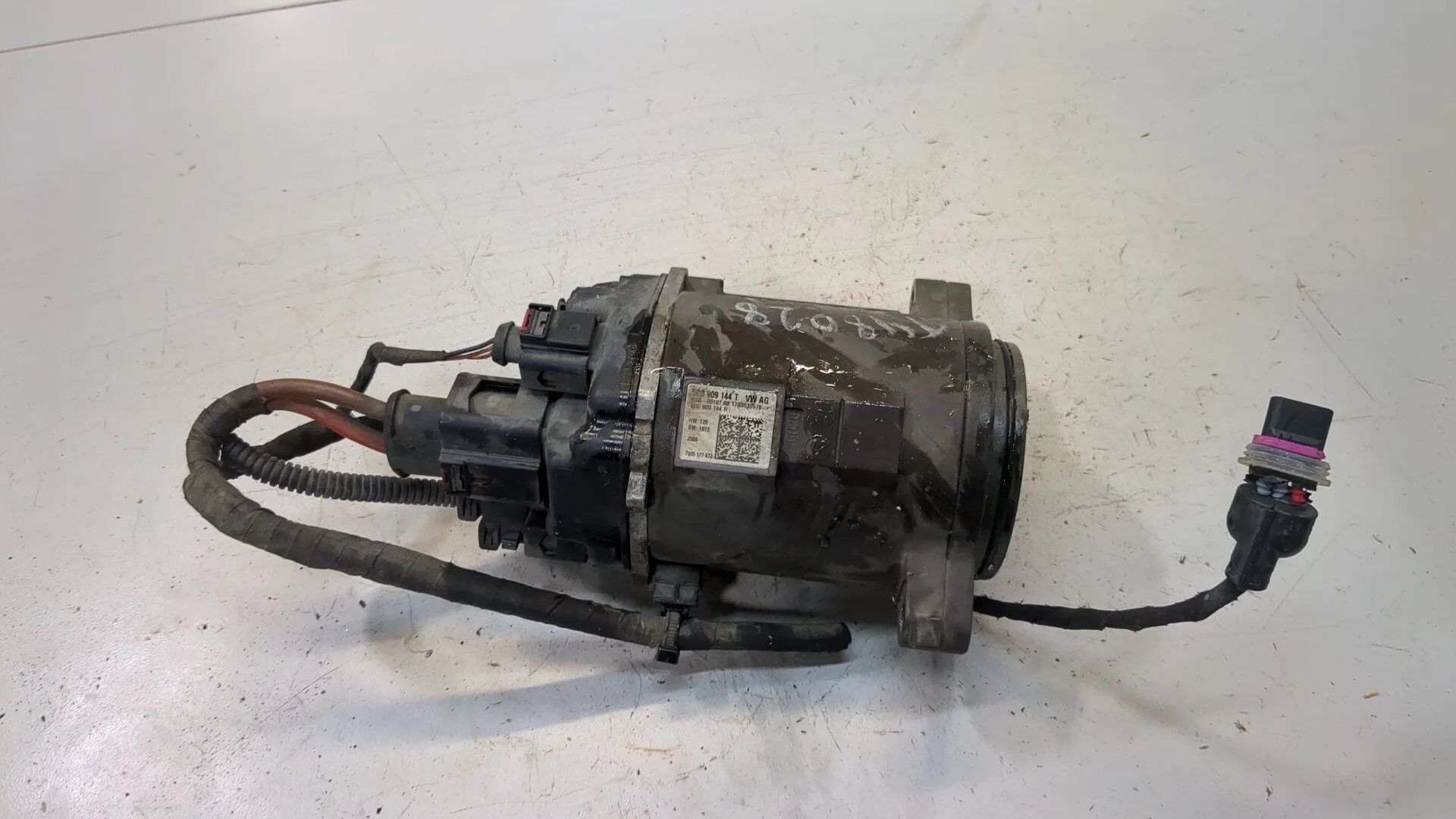 Электроусилитель руля Audi A3 (8V) e-tron 2014-2018 КПП-робот (РКПП) CUKB Гибридный 1.4 л TSI