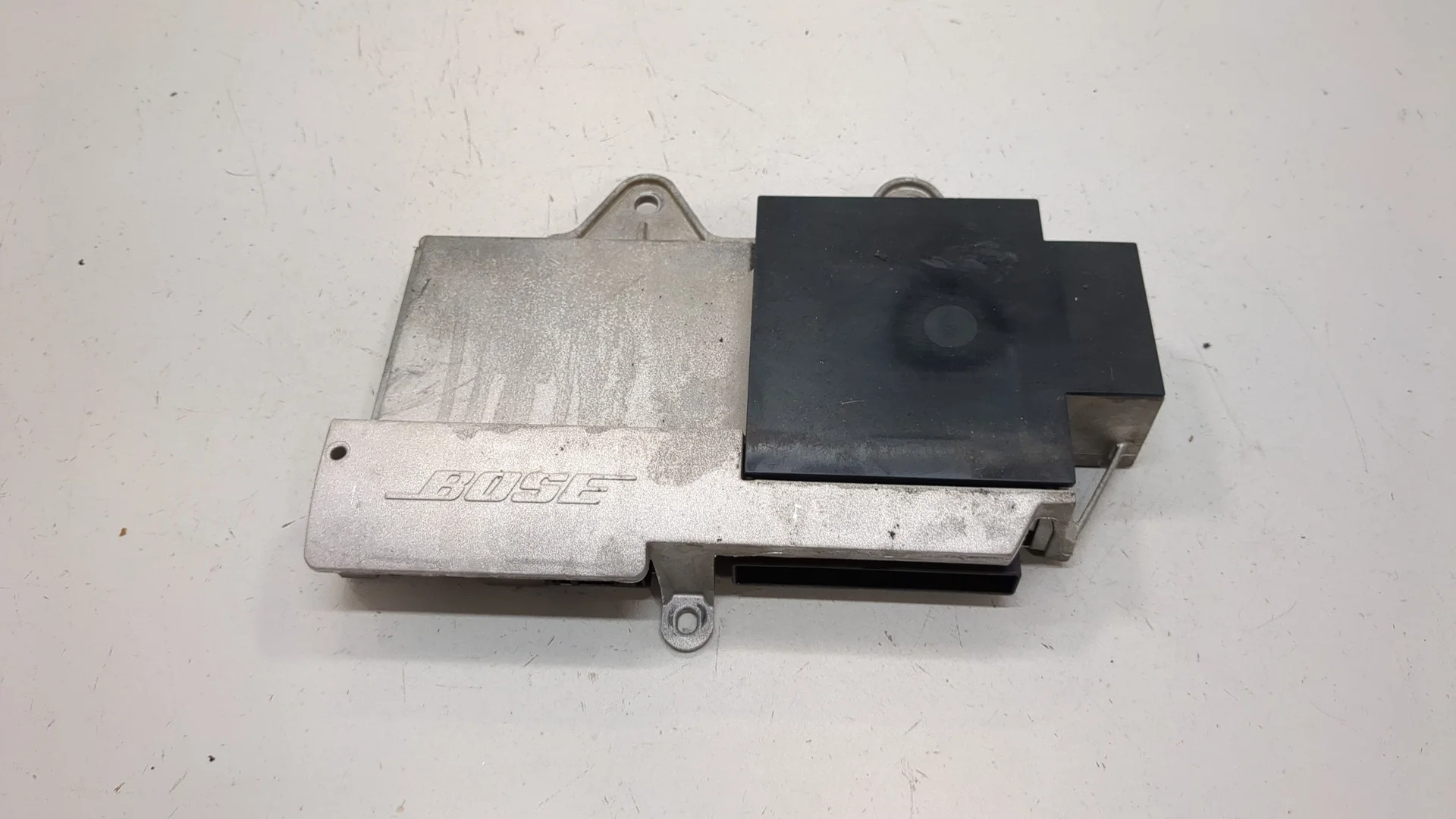 Усилитель магнитолы Porsche Panamera 2009-2016 КПП автомат 4х4 (АКПП) M48.40 Бензин 4.8 л Инжектор