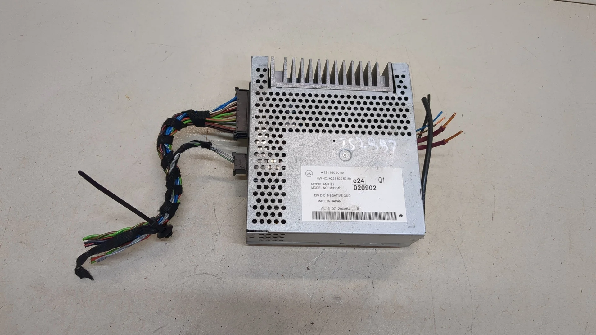 Усилитель магнитолы Mercedes-Benz S-Class W221 2005-2013 КПП автомат (АКПП) OM 642.930 Дизель 3 л CDI