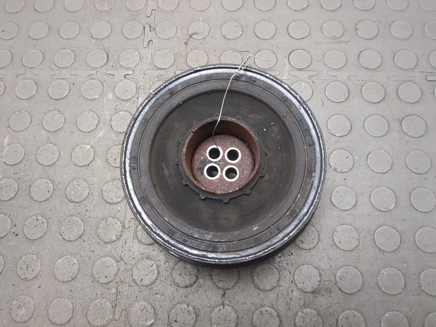 Шкив коленвала BMW 5 F10 2010-2017 КПП автомат (АКПП) N47D20C Дизель 2 л TDI