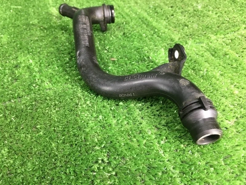 Патрубок системы охлаждения Audi A6 2014 C7