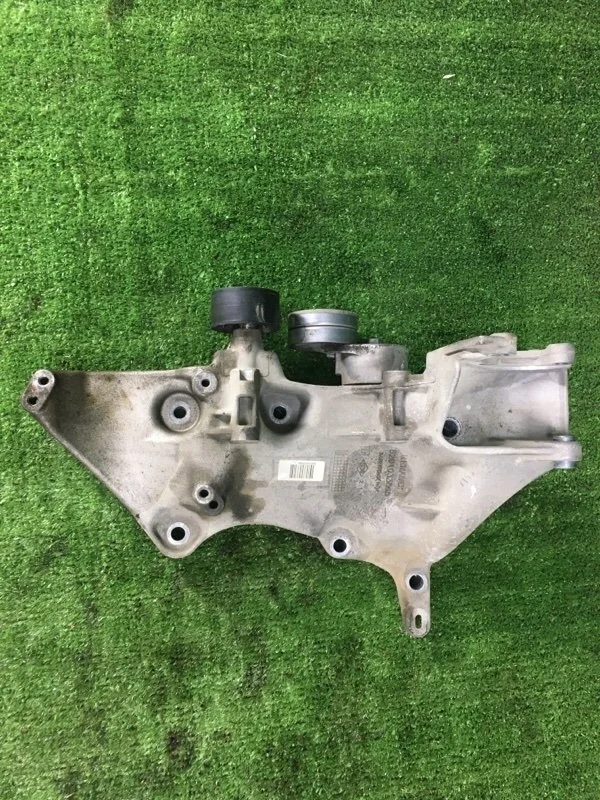 Кронштейн генератора Renault Duster 2012 HSM