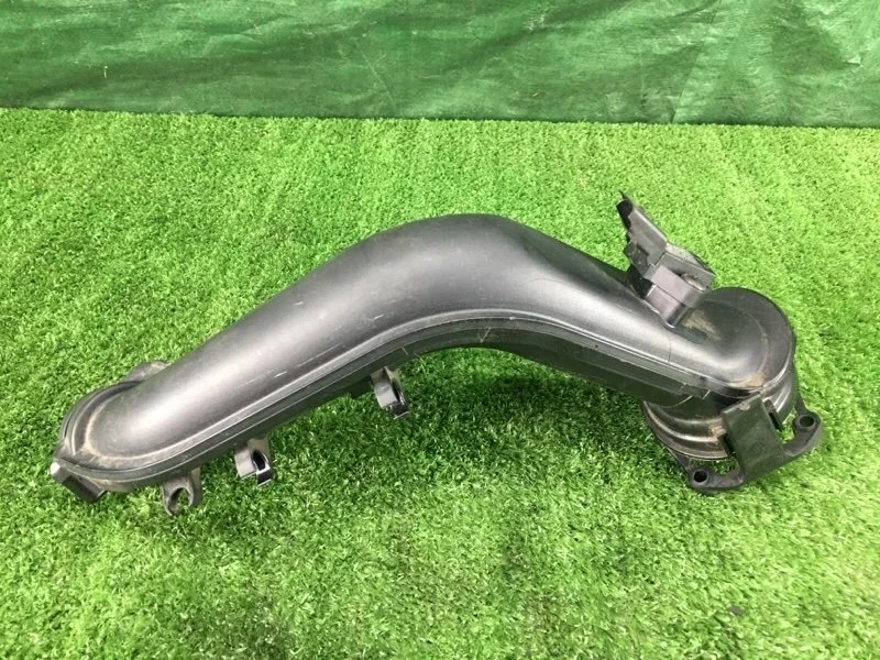 Патрубок интеркулера Volkswagen Jetta 2014 162, 1B