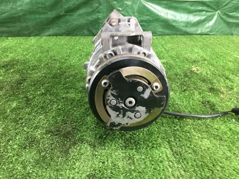 Компрессор кондиционера BMW X5 2011 E70