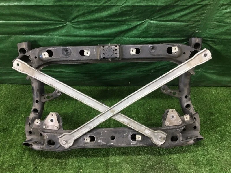 Подрамник передний Mercedes-Benz -Class 2015 W205