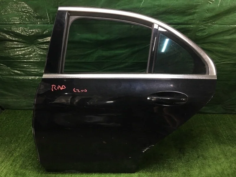 Дверь задняя левая Mercedes-Benz -Class 2015 W205